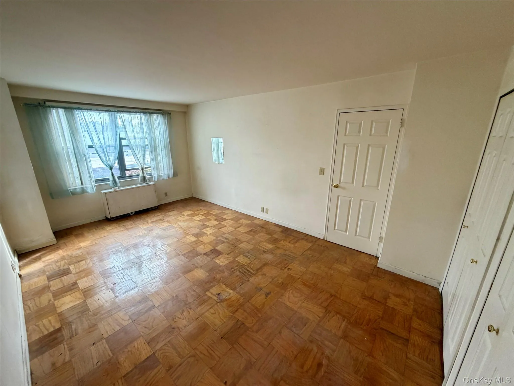 70-25 Yellowstone Boulevard, New York, NY, 2 Bedrooms Bedrooms, 4 Rooms Rooms,1 BathroomBathrooms,Residential Sale,For Rent,Yellowstone,0,955792 70-25 Yellowstone Boulevard, New York, NY, 2 Bedrooms Bedrooms, 4 Rooms Rooms,1 BathroomBathrooms,Residential Sale,For Rent,Yellowstone,0,955792