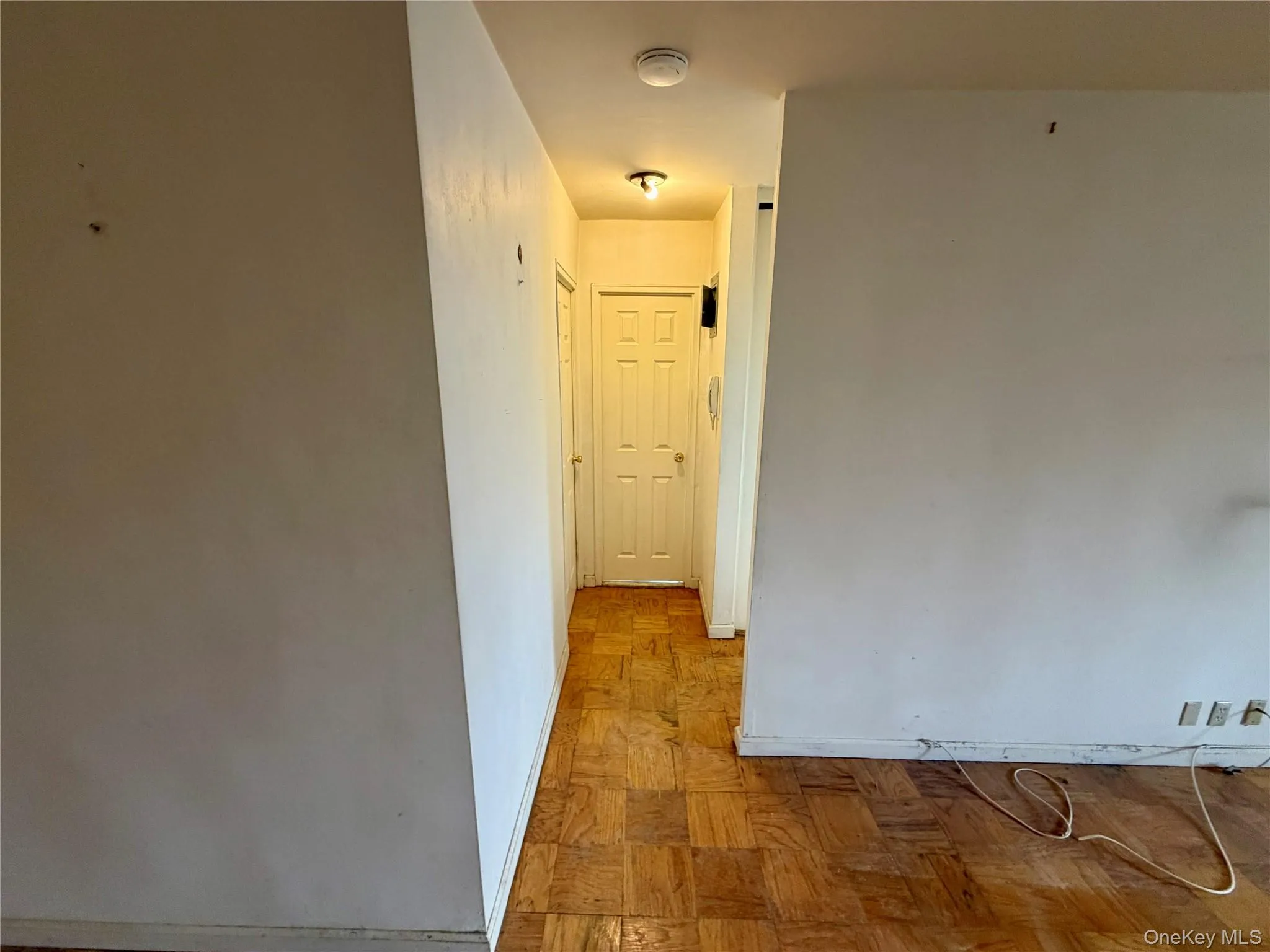 70-25 Yellowstone Boulevard, New York, NY, 2 Bedrooms Bedrooms, 4 Rooms Rooms,1 BathroomBathrooms,Residential Sale,For Rent,Yellowstone,0,955792 70-25 Yellowstone Boulevard, New York, NY, 2 Bedrooms Bedrooms, 4 Rooms Rooms,1 BathroomBathrooms,Residential Sale,For Rent,Yellowstone,0,955792