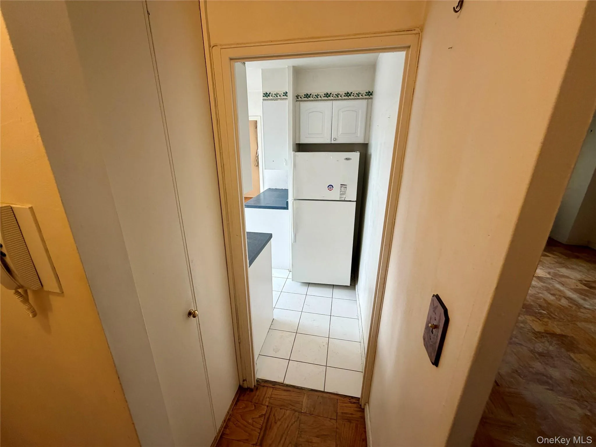 70-25 Yellowstone Boulevard, New York, NY, 2 Bedrooms Bedrooms, 4 Rooms Rooms,1 BathroomBathrooms,Residential Sale,For Rent,Yellowstone,0,955792 70-25 Yellowstone Boulevard, New York, NY, 2 Bedrooms Bedrooms, 4 Rooms Rooms,1 BathroomBathrooms,Residential Sale,For Rent,Yellowstone,0,955792