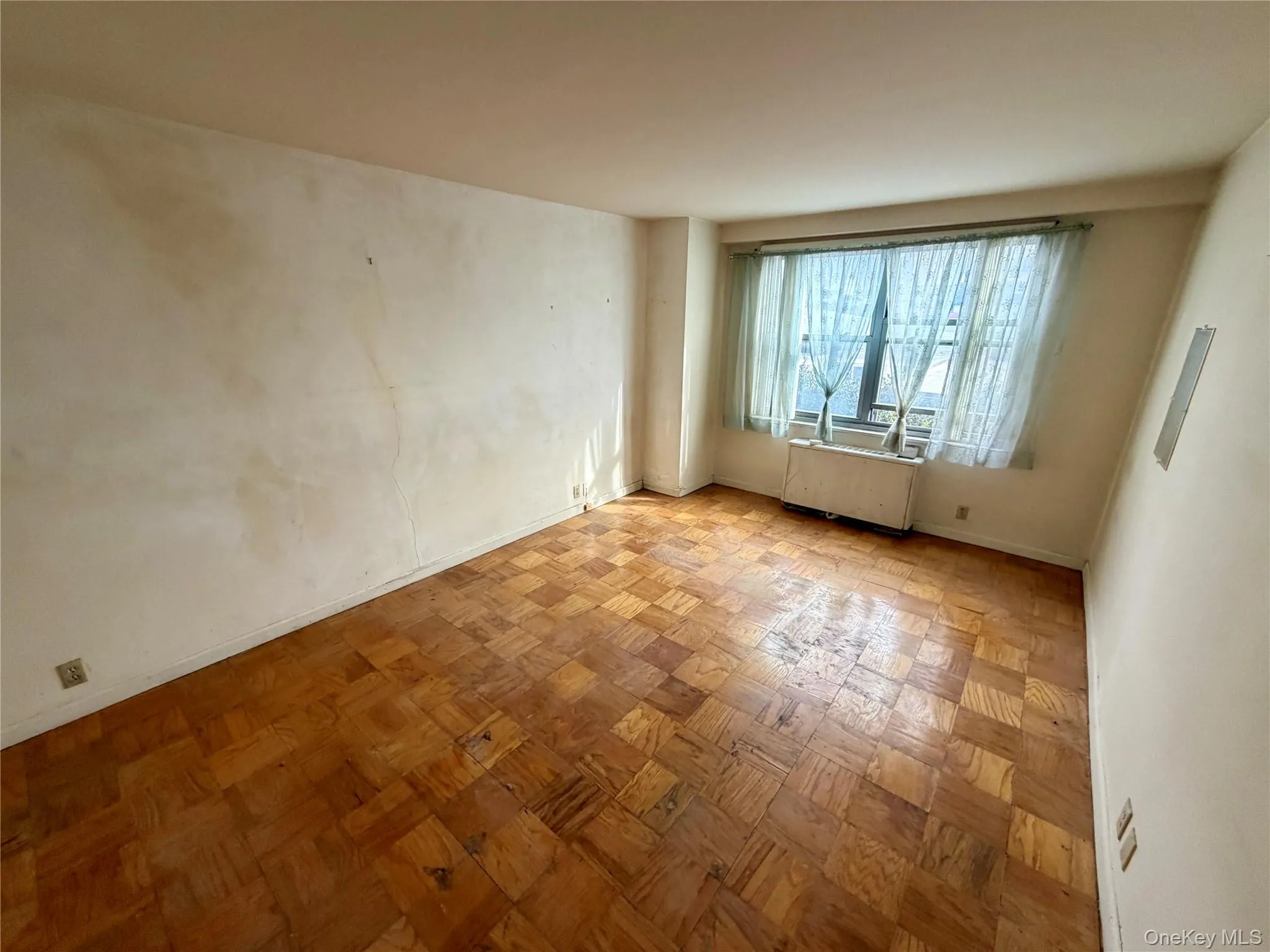 70-25 Yellowstone Boulevard, New York, NY, 2 Bedrooms Bedrooms, 4 Rooms Rooms,1 BathroomBathrooms,Residential Sale,For Rent,Yellowstone,0,955792 70-25 Yellowstone Boulevard, New York, NY, 2 Bedrooms Bedrooms, 4 Rooms Rooms,1 BathroomBathrooms,Residential Sale,For Rent,Yellowstone,0,955792