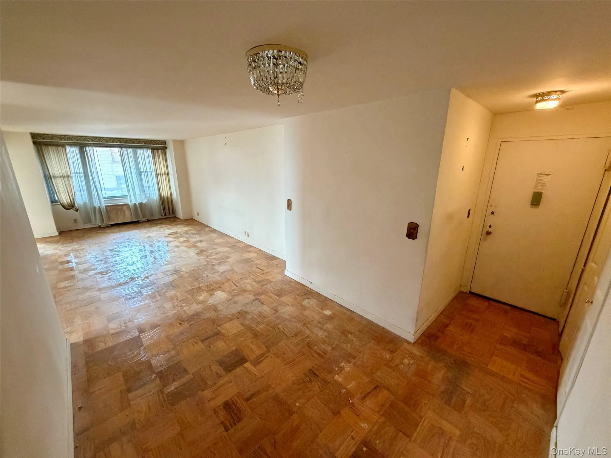70-25 Yellowstone Boulevard, New York, NY, 2 Bedrooms Bedrooms, 4 Rooms Rooms,1 BathroomBathrooms,Residential Sale,For Rent,Yellowstone,0,955792 70-25 Yellowstone Boulevard, New York, NY, 2 Bedrooms Bedrooms, 4 Rooms Rooms,1 BathroomBathrooms,Residential Sale,For Rent,Yellowstone,0,955792