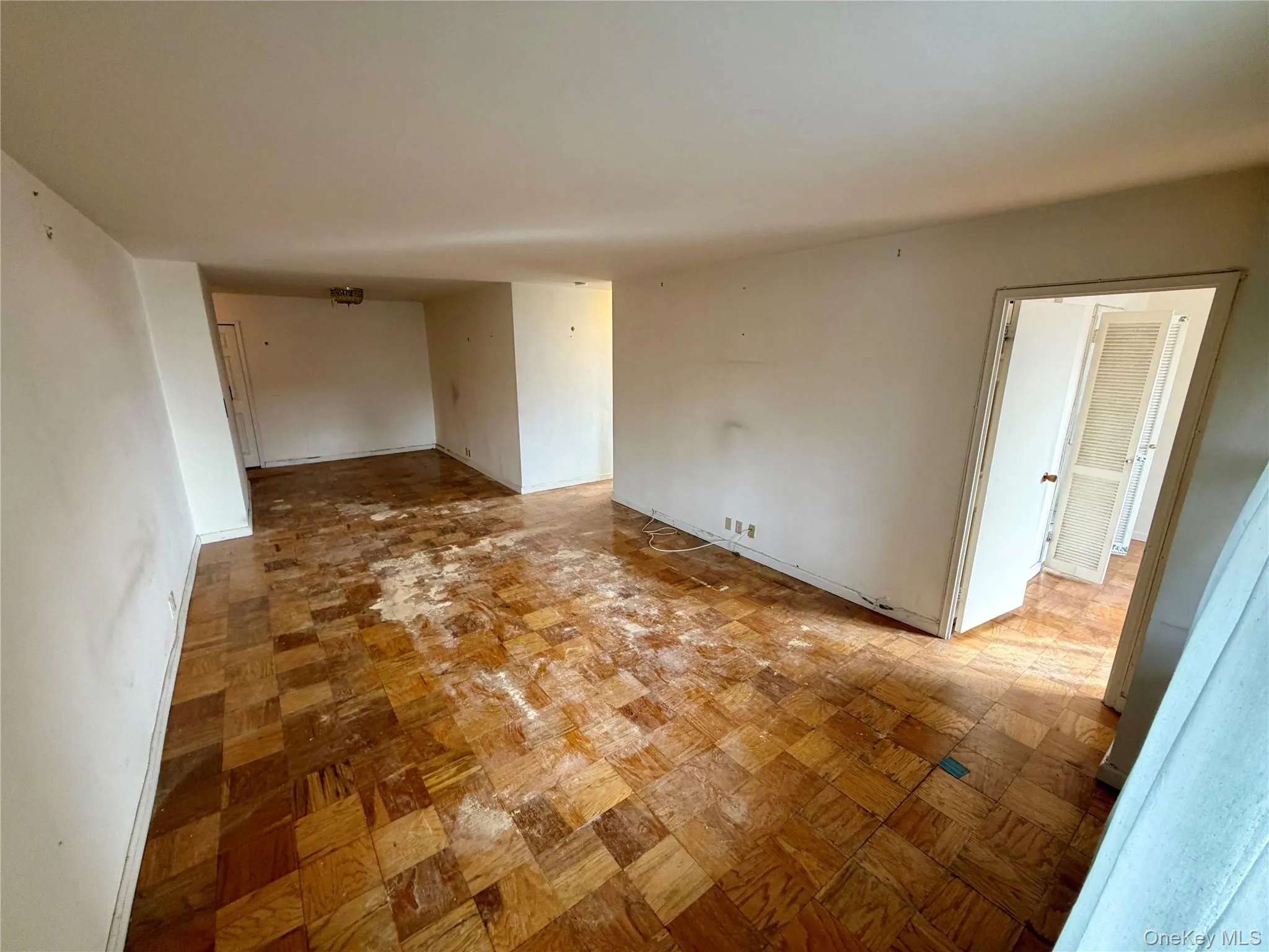 70-25 Yellowstone Boulevard, New York, NY, 2 Bedrooms Bedrooms, 4 Rooms Rooms,1 BathroomBathrooms,Residential Sale,For Rent,Yellowstone,0,955792 70-25 Yellowstone Boulevard, New York, NY, 2 Bedrooms Bedrooms, 4 Rooms Rooms,1 BathroomBathrooms,Residential Sale,For Rent,Yellowstone,0,955792