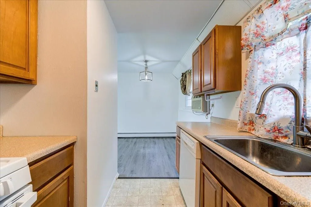 37 ALPINE Drive, Wappinger, NY, 1 Bedroom Bedrooms, 5 Rooms Rooms,1 BathroomBathrooms,Residential Lease,For Rent,ALPINE,0,955795 37 ALPINE Drive, Wappinger, NY, 1 Bedroom Bedrooms, 5 Rooms Rooms,1 BathroomBathrooms,Residential Lease,For Rent,ALPINE,0,955795