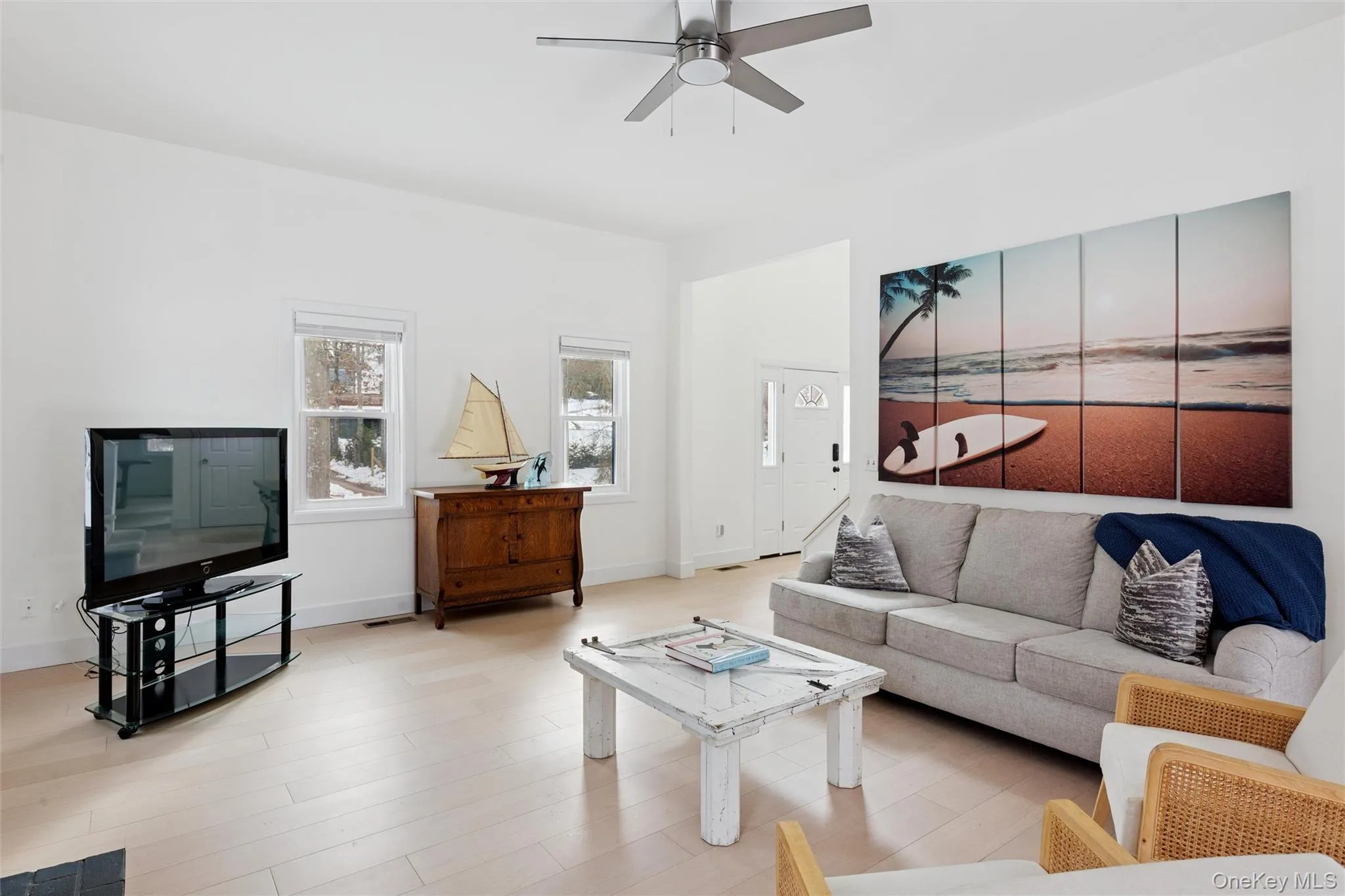 34 Starboard Road, Southampton, NY, 7 Bedrooms Bedrooms, 16 Rooms Rooms,3 BathroomsBathrooms,Residential Lease,For Rent,Starboard,0,955796 34 Starboard Road, Southampton, NY, 7 Bedrooms Bedrooms, 16 Rooms Rooms,3 BathroomsBathrooms,Residential Lease,For Rent,Starboard,0,955796