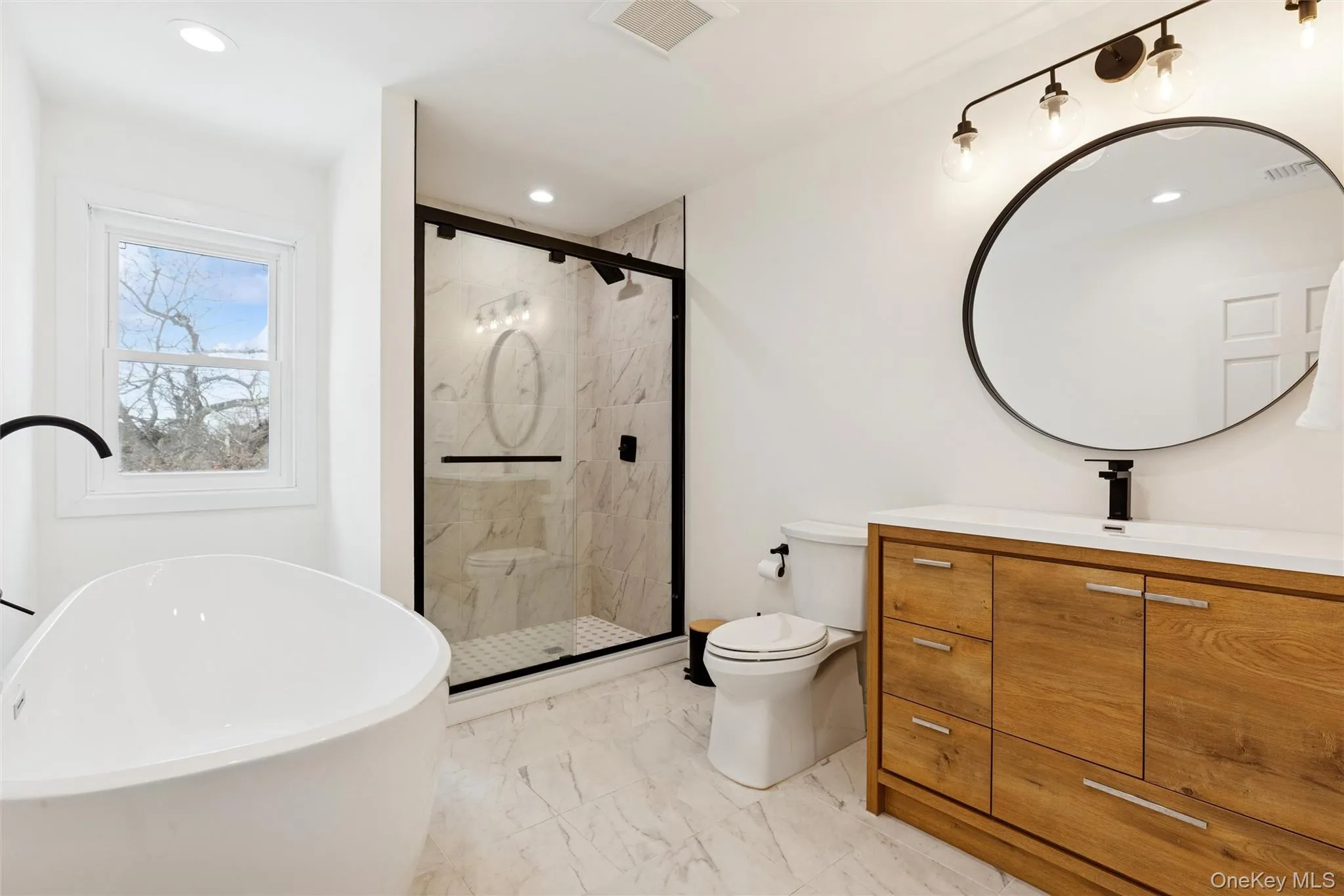 34 Starboard Road, Southampton, NY, 7 Bedrooms Bedrooms, 16 Rooms Rooms,3 BathroomsBathrooms,Residential Lease,For Rent,Starboard,0,955796 34 Starboard Road, Southampton, NY, 7 Bedrooms Bedrooms, 16 Rooms Rooms,3 BathroomsBathrooms,Residential Lease,For Rent,Starboard,0,955796