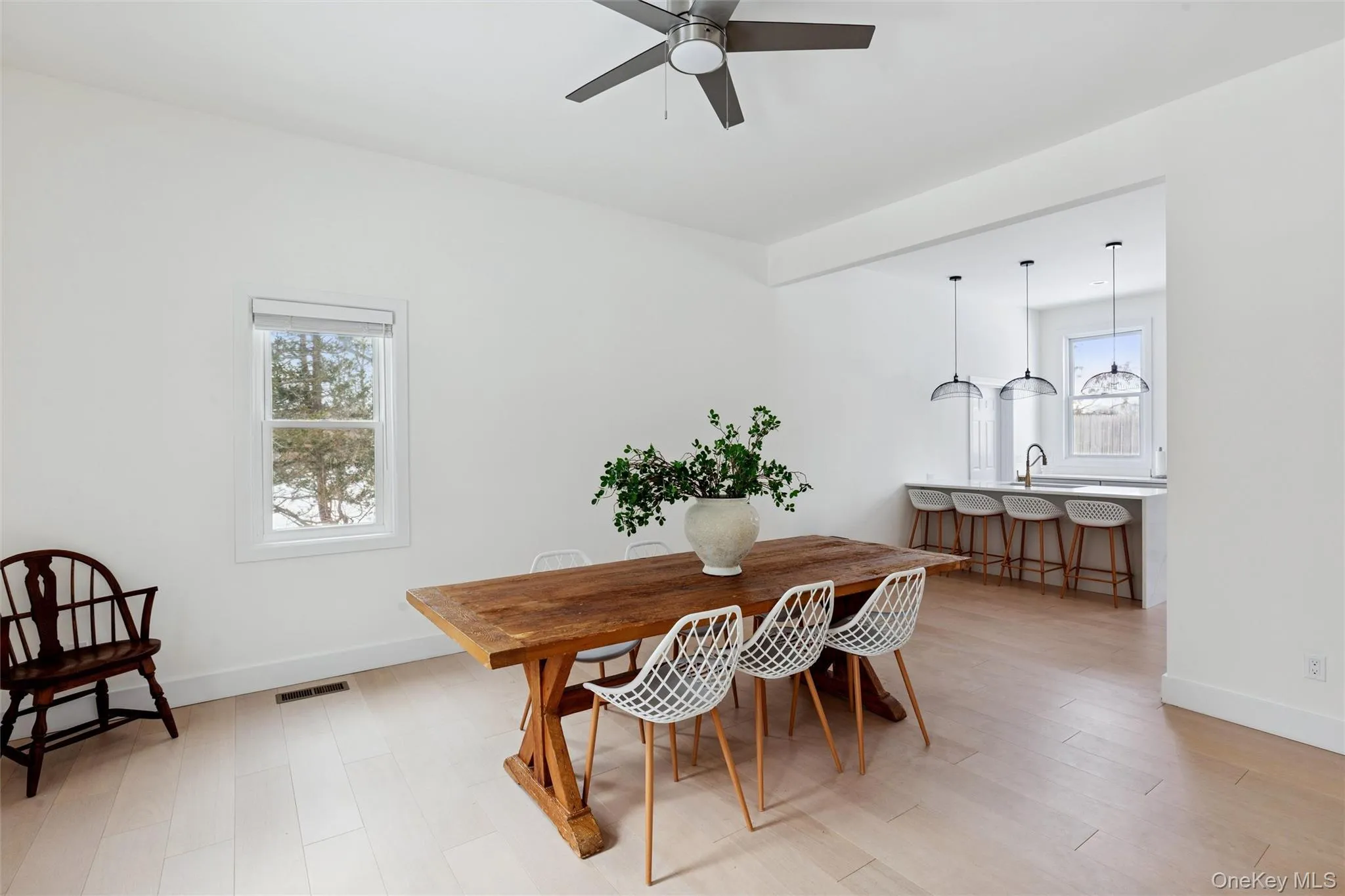 34 Starboard Road, Southampton, NY, 7 Bedrooms Bedrooms, 16 Rooms Rooms,3 BathroomsBathrooms,Residential Lease,For Rent,Starboard,0,955796 34 Starboard Road, Southampton, NY, 7 Bedrooms Bedrooms, 16 Rooms Rooms,3 BathroomsBathrooms,Residential Lease,For Rent,Starboard,0,955796