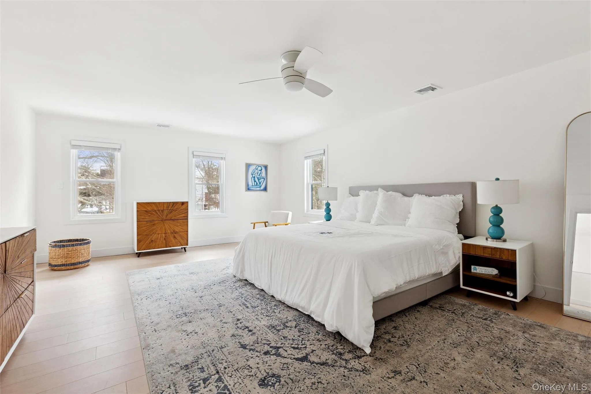 34 Starboard Road, Southampton, NY, 7 Bedrooms Bedrooms, 16 Rooms Rooms,3 BathroomsBathrooms,Residential Lease,For Rent,Starboard,0,955796 34 Starboard Road, Southampton, NY, 7 Bedrooms Bedrooms, 16 Rooms Rooms,3 BathroomsBathrooms,Residential Lease,For Rent,Starboard,0,955796