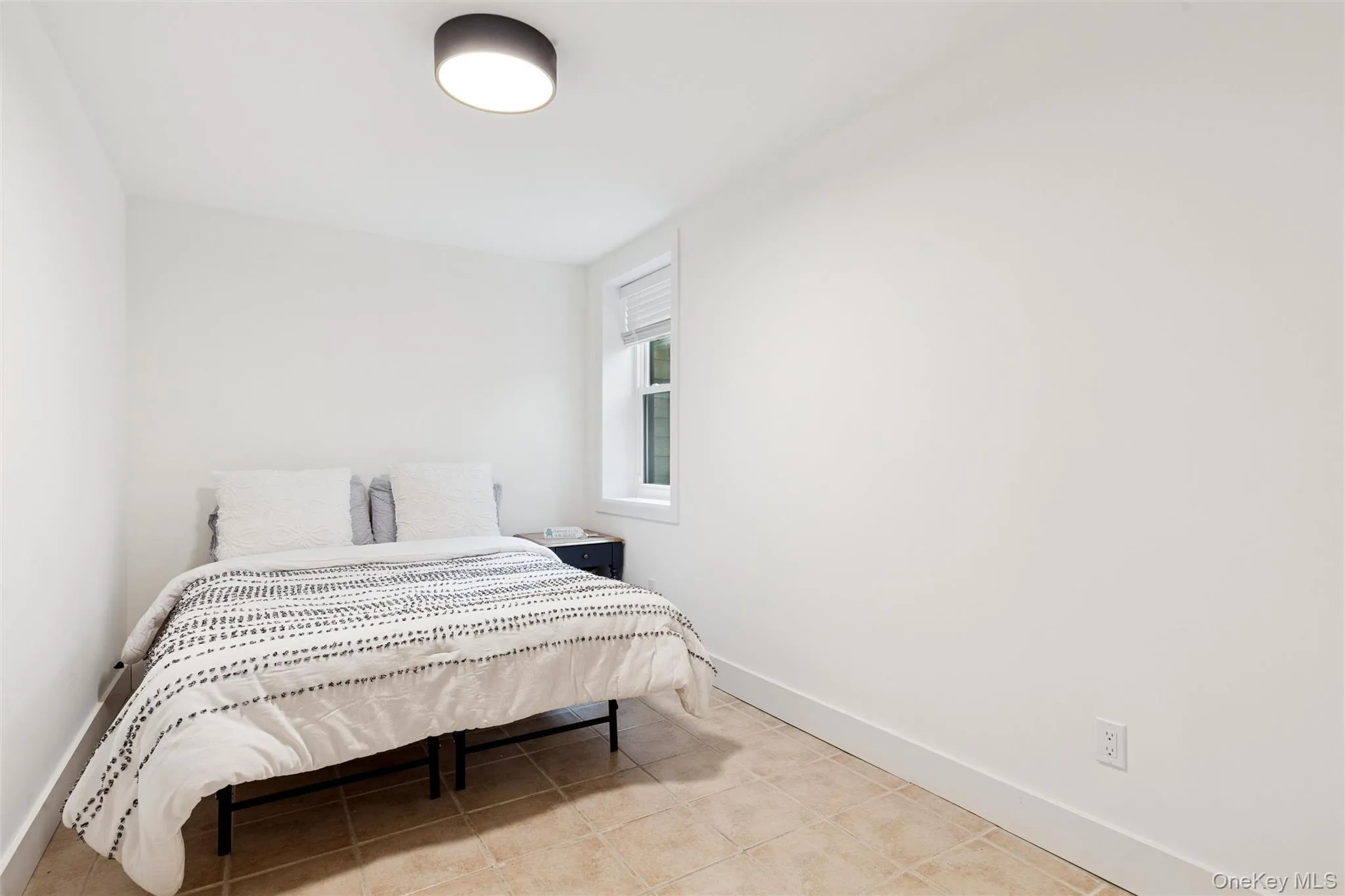 34 Starboard Road, Southampton, NY, 7 Bedrooms Bedrooms, 16 Rooms Rooms,3 BathroomsBathrooms,Residential Lease,For Rent,Starboard,0,955796 34 Starboard Road, Southampton, NY, 7 Bedrooms Bedrooms, 16 Rooms Rooms,3 BathroomsBathrooms,Residential Lease,For Rent,Starboard,0,955796