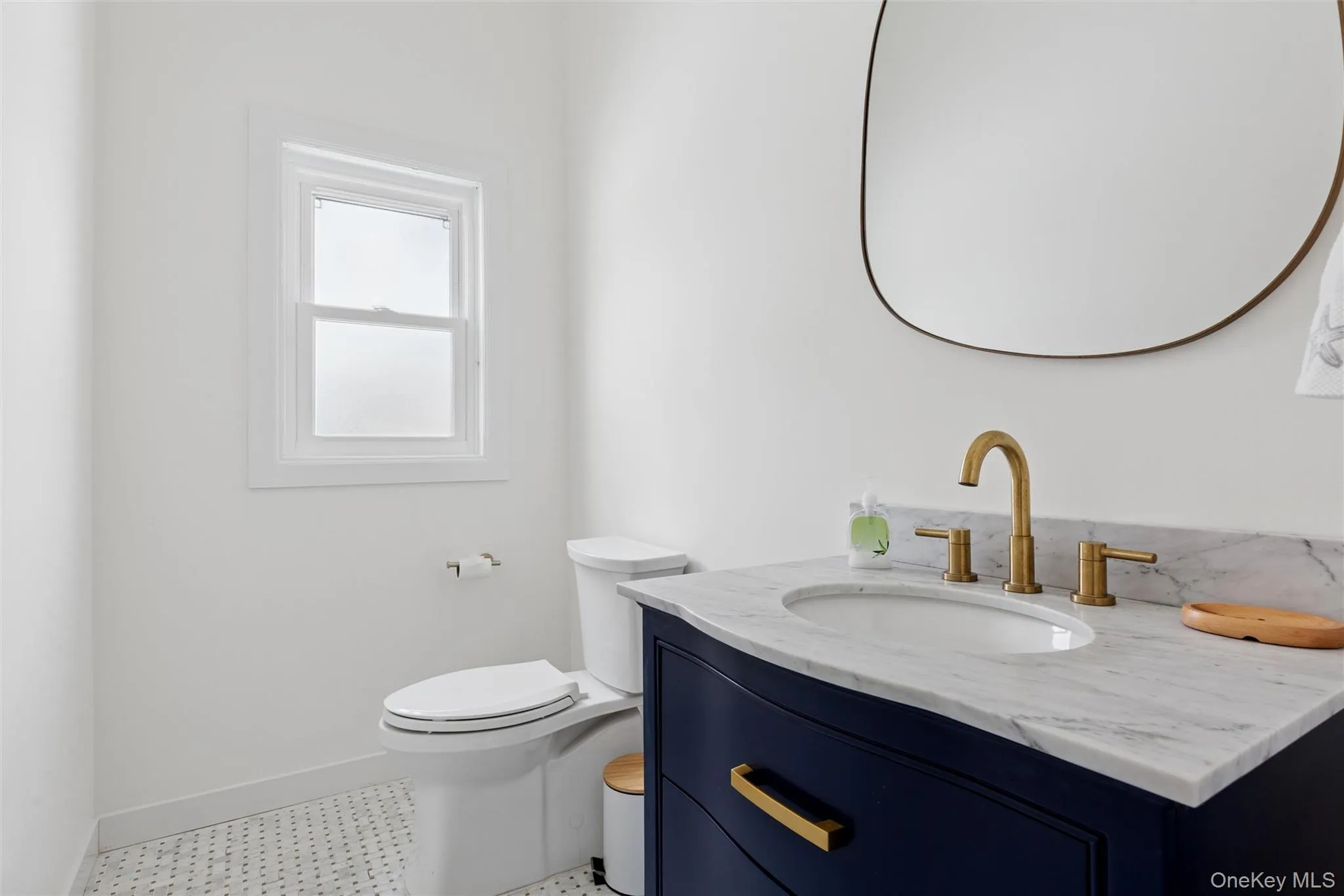 34 Starboard Road, Southampton, NY, 7 Bedrooms Bedrooms, 16 Rooms Rooms,3 BathroomsBathrooms,Residential Lease,For Rent,Starboard,0,955796 34 Starboard Road, Southampton, NY, 7 Bedrooms Bedrooms, 16 Rooms Rooms,3 BathroomsBathrooms,Residential Lease,For Rent,Starboard,0,955796