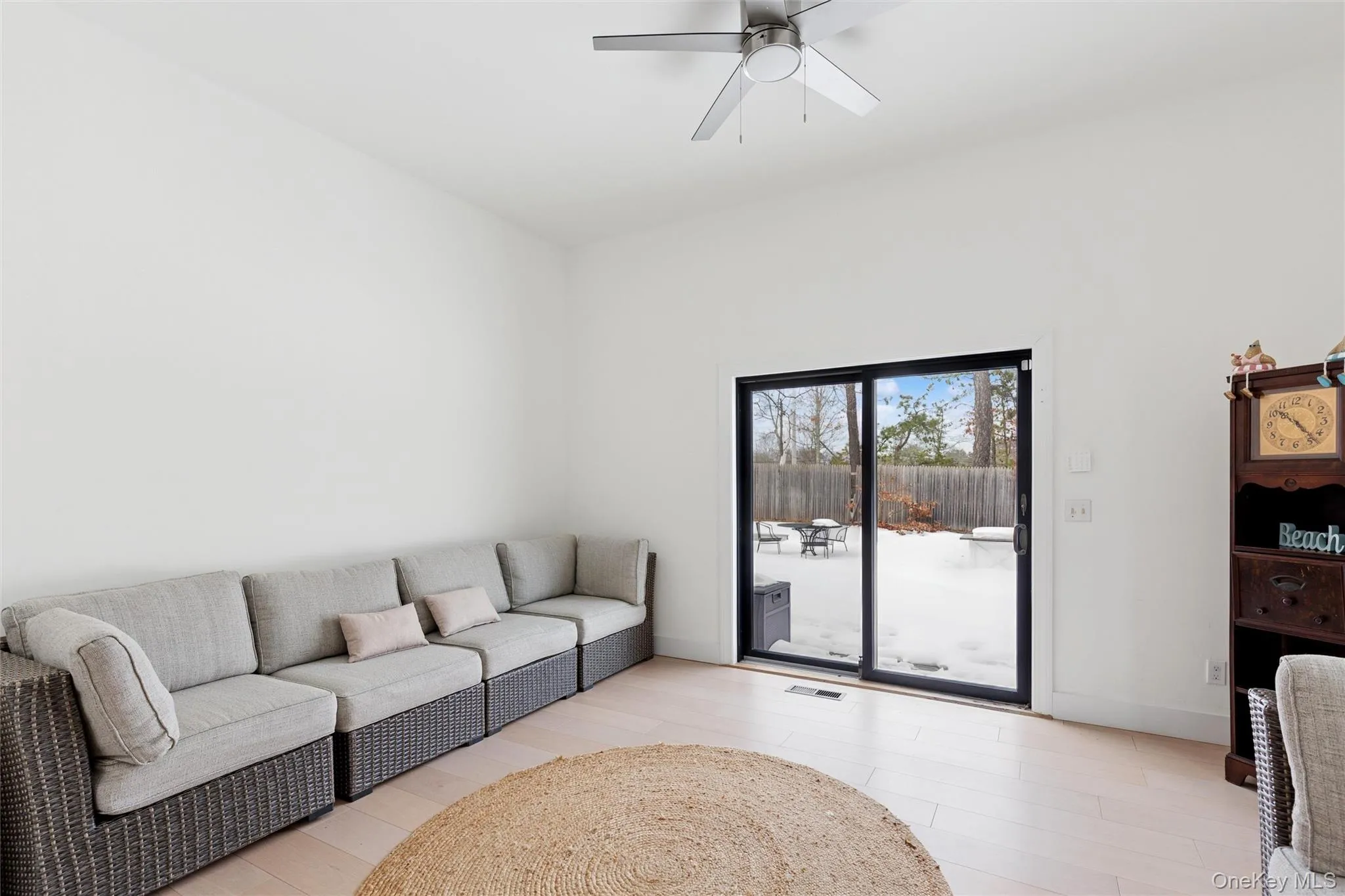 34 Starboard Road, Southampton, NY, 7 Bedrooms Bedrooms, 16 Rooms Rooms,3 BathroomsBathrooms,Residential Lease,For Rent,Starboard,0,955796 34 Starboard Road, Southampton, NY, 7 Bedrooms Bedrooms, 16 Rooms Rooms,3 BathroomsBathrooms,Residential Lease,For Rent,Starboard,0,955796