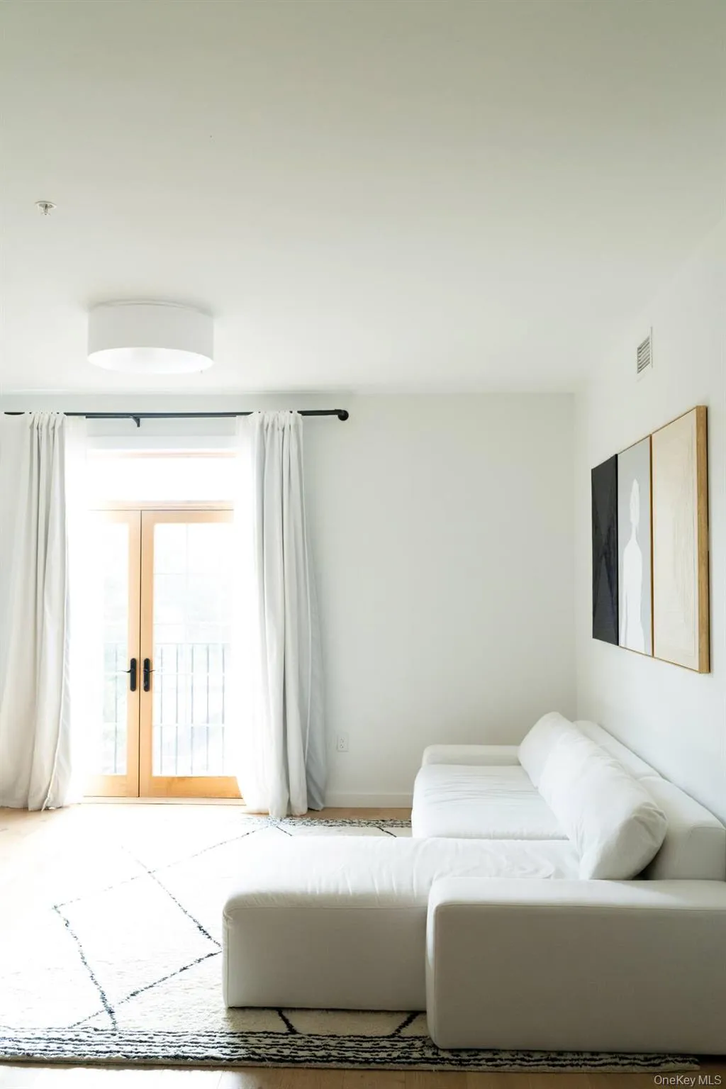 249 Main Street, Beacon, NY, 1 Bedroom Bedrooms, 6 Rooms Rooms,1 BathroomBathrooms,Residential Lease,Idx,Main,0,955804 249 Main Street, Beacon, NY, 1 Bedroom Bedrooms, 6 Rooms Rooms,1 BathroomBathrooms,Residential Lease,Idx,Main,0,955804