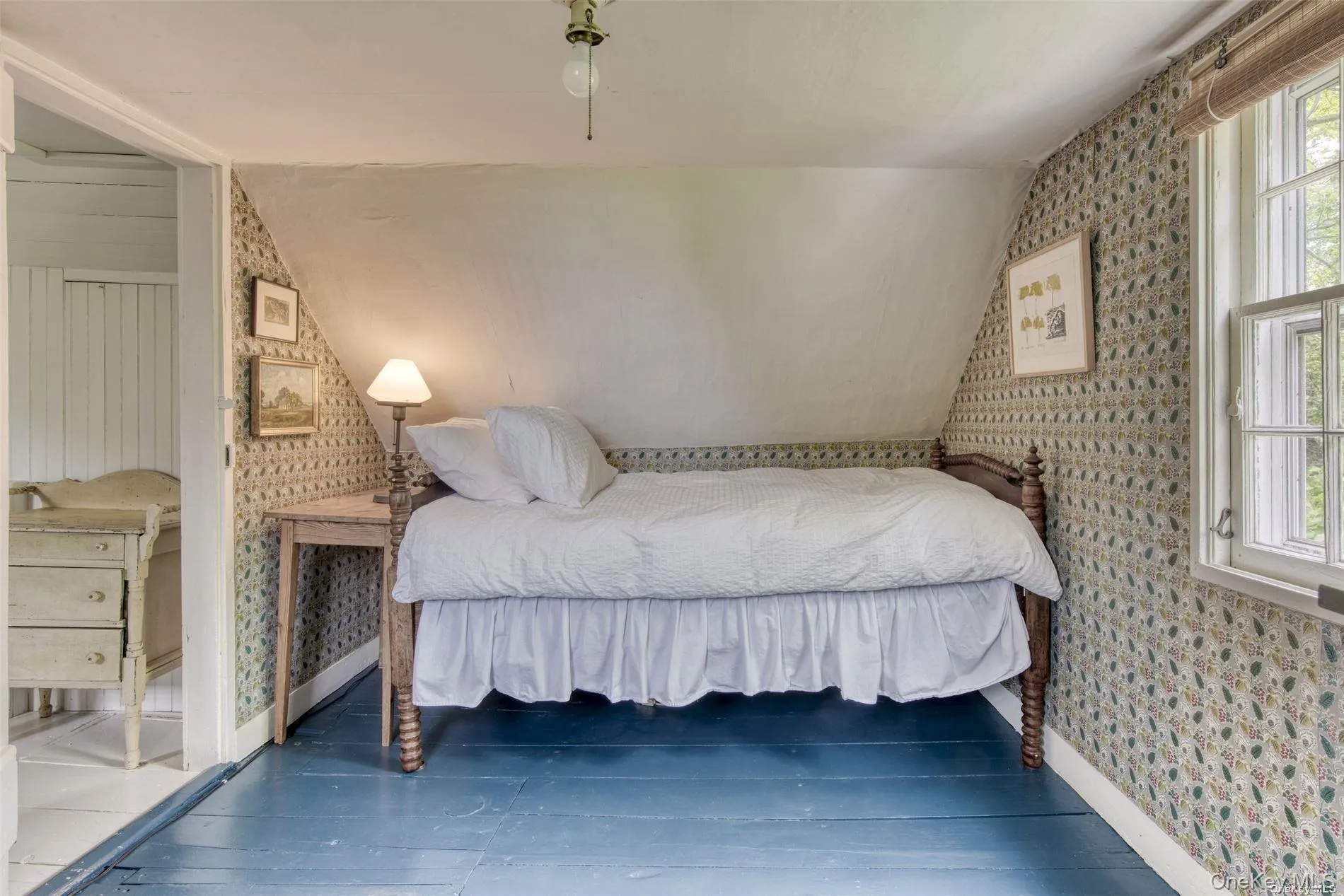 2nd bedroom 2nd bedroom