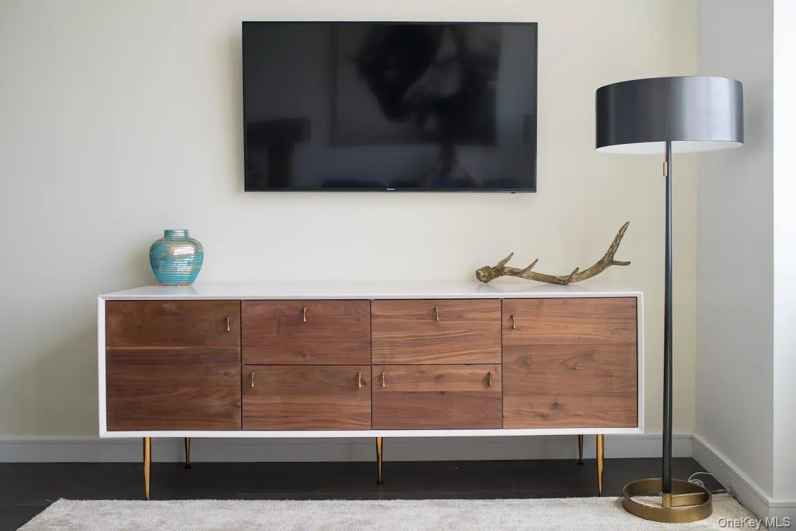 Detailed view of baseboards Detailed view of baseboards