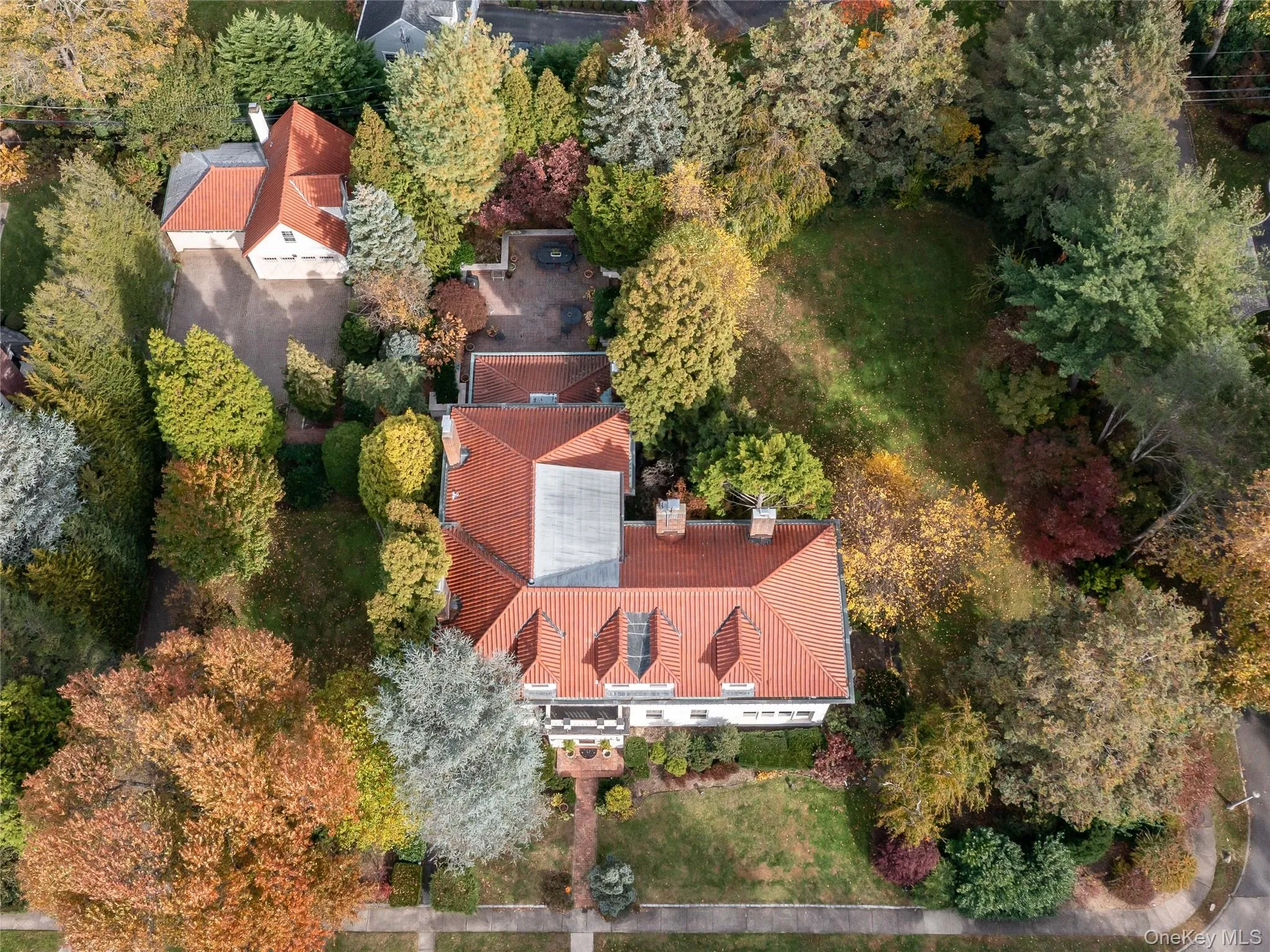 64 Plandome Court, North Hempstead, NY, 5 Bedrooms Bedrooms, 13 Rooms Rooms,4 BathroomsBathrooms,Residential Sale,For Rent,Plandome,0,955887 64 Plandome Court, North Hempstead, NY, 5 Bedrooms Bedrooms, 13 Rooms Rooms,4 BathroomsBathrooms,Residential Sale,For Rent,Plandome,0,955887