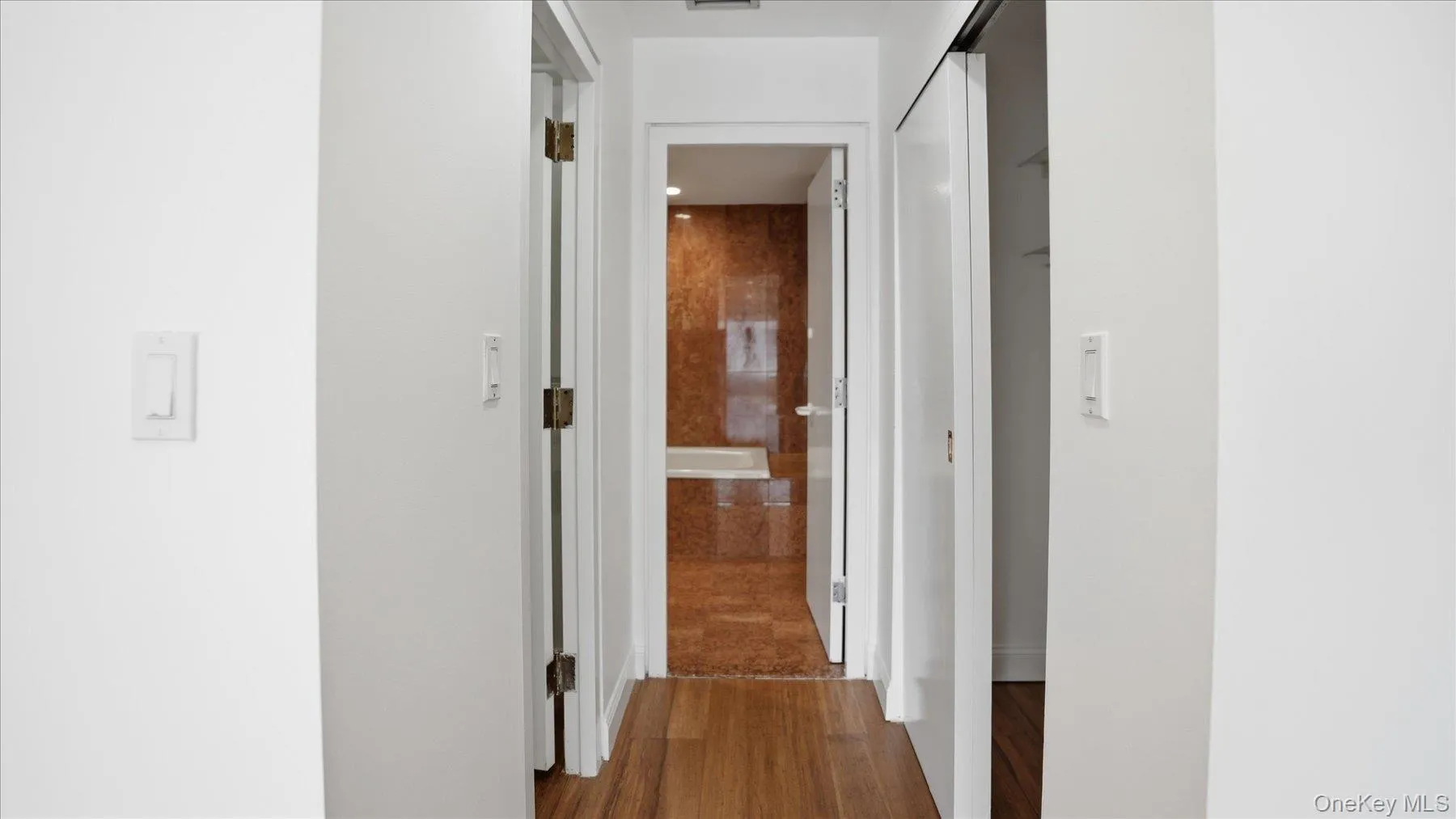 100 Cuttermill Road, North Hempstead, NY, 1 Bedroom Bedrooms, 4 Rooms Rooms,1 BathroomBathrooms,Residential Lease,For Rent,Cuttermill,0,955901 100 Cuttermill Road, North Hempstead, NY, 1 Bedroom Bedrooms, 4 Rooms Rooms,1 BathroomBathrooms,Residential Lease,For Rent,Cuttermill,0,955901