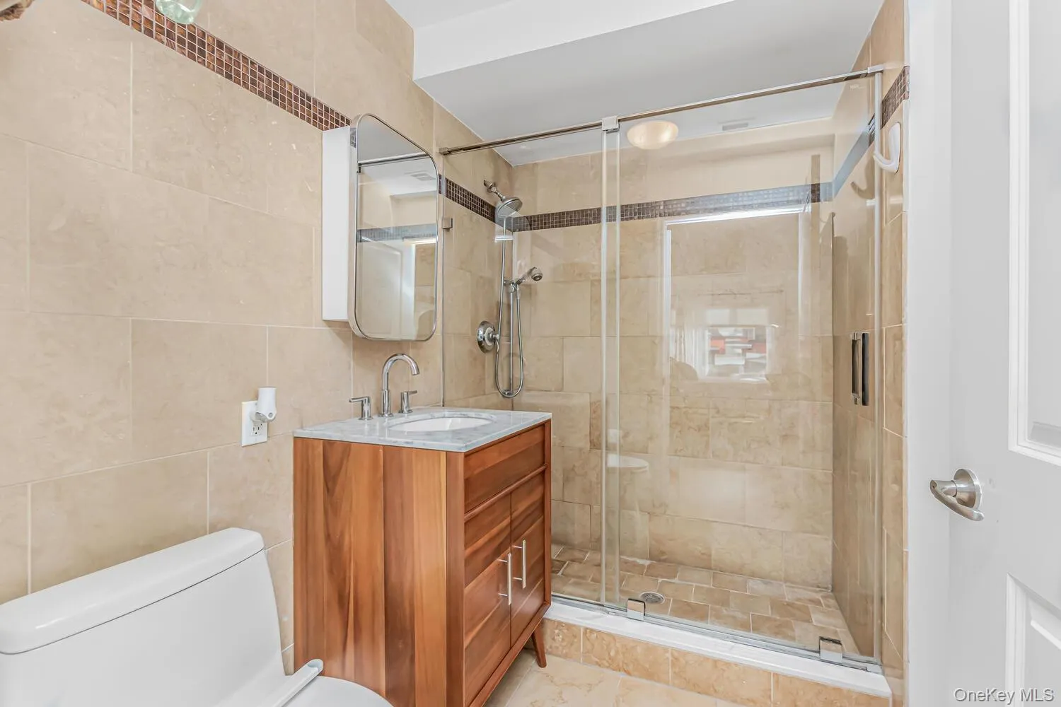 1490 Outlook Avenue, New York, NY, 2 Bedrooms Bedrooms, 6 Rooms Rooms,2 BathroomsBathrooms,Residential Sale,For Rent,Outlook,0,955911 1490 Outlook Avenue, New York, NY, 2 Bedrooms Bedrooms, 6 Rooms Rooms,2 BathroomsBathrooms,Residential Sale,For Rent,Outlook,0,955911