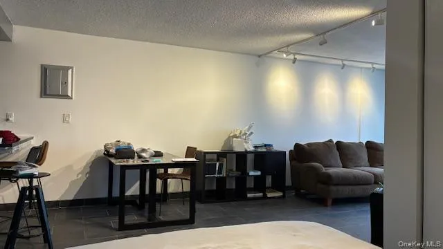 150-38 Union Turnpike, New York, NY, 2 Rooms Rooms,1 BathroomBathrooms,Residential Lease,For Rent,Union,0,955965 150-38 Union Turnpike, New York, NY, 2 Rooms Rooms,1 BathroomBathrooms,Residential Lease,For Rent,Union,0,955965