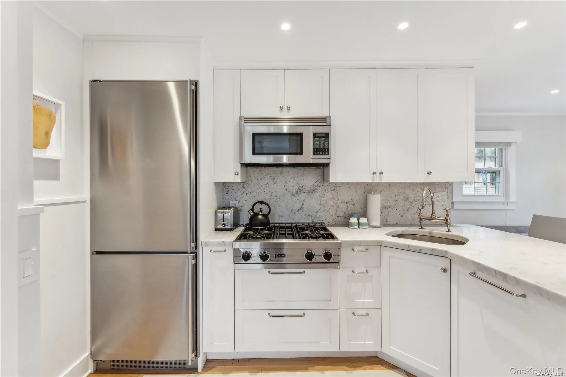 689 Main Street, Southampton, NY, 2 Bedrooms Bedrooms, 5 Rooms Rooms,2 BathroomsBathrooms,Residential Lease,For Rent,Main,0,955979 689 Main Street, Southampton, NY, 2 Bedrooms Bedrooms, 5 Rooms Rooms,2 BathroomsBathrooms,Residential Lease,For Rent,Main,0,955979