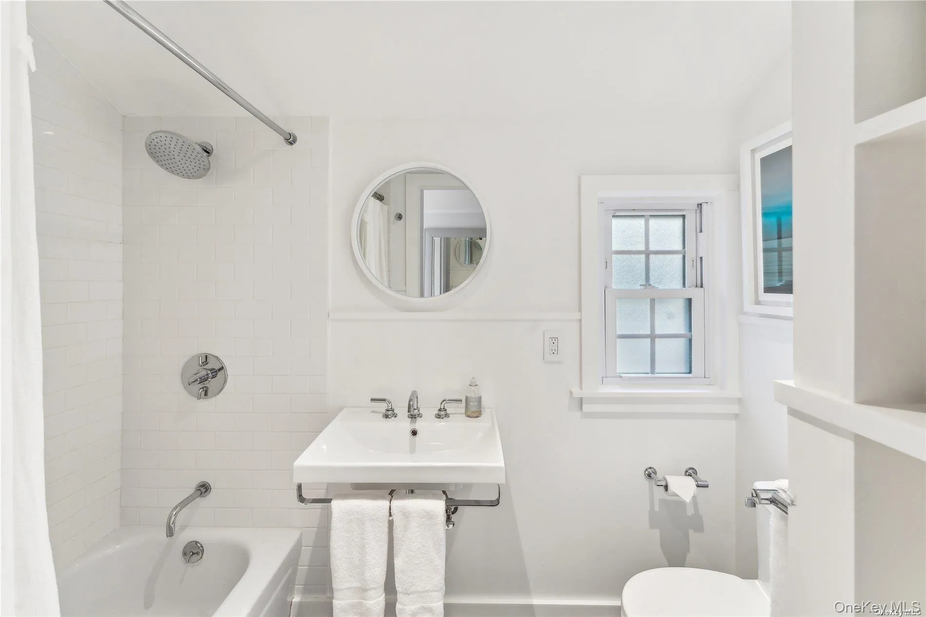 689 Main Street, Southampton, NY, 2 Bedrooms Bedrooms, 5 Rooms Rooms,2 BathroomsBathrooms,Residential Lease,For Rent,Main,0,955979 689 Main Street, Southampton, NY, 2 Bedrooms Bedrooms, 5 Rooms Rooms,2 BathroomsBathrooms,Residential Lease,For Rent,Main,0,955979