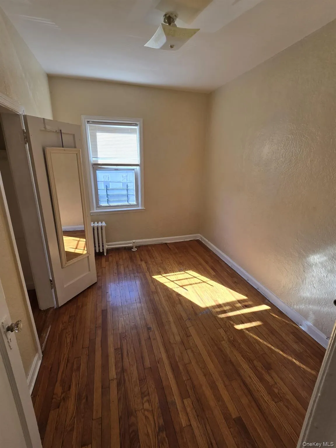 9202 69th Avenue, New York, NY, 2 Bedrooms Bedrooms, 5 Rooms Rooms,1 BathroomBathrooms,Residential Lease,For Rent,69th,0,956051 9202 69th Avenue, New York, NY, 2 Bedrooms Bedrooms, 5 Rooms Rooms,1 BathroomBathrooms,Residential Lease,For Rent,69th,0,956051