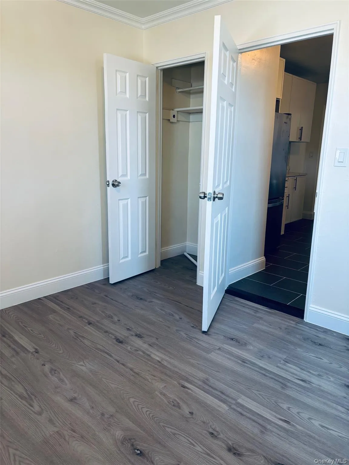 1300 Midland Avenue, Yonkers, NY, 2 Bedrooms Bedrooms, 4 Rooms Rooms,1 BathroomBathrooms,Residential,For Rent,Midland,0,956080 1300 Midland Avenue, Yonkers, NY, 2 Bedrooms Bedrooms, 4 Rooms Rooms,1 BathroomBathrooms,Residential,For Rent,Midland,0,956080