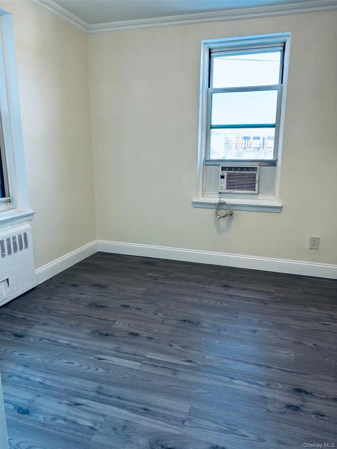 1300 Midland Avenue, Yonkers, NY, 2 Bedrooms Bedrooms, 4 Rooms Rooms,1 BathroomBathrooms,Residential,For Rent,Midland,0,956080 1300 Midland Avenue, Yonkers, NY, 2 Bedrooms Bedrooms, 4 Rooms Rooms,1 BathroomBathrooms,Residential,For Rent,Midland,0,956080