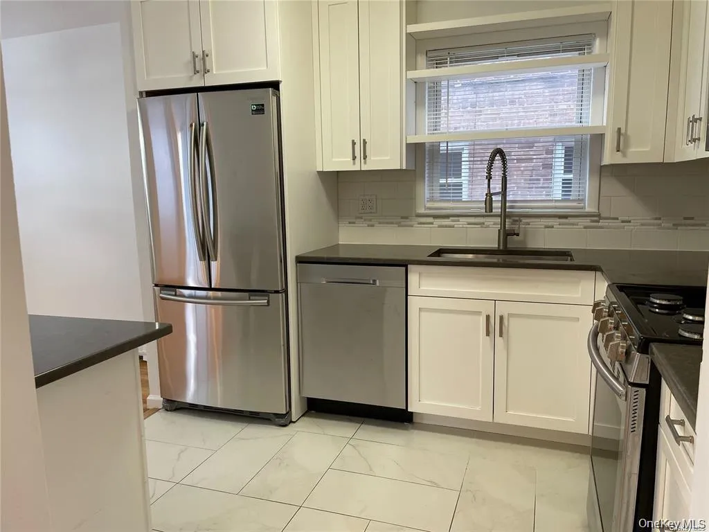 4321 212th Street, New York, NY, 3 Bedrooms Bedrooms, 6 Rooms Rooms,1 BathroomBathrooms,Residential Lease,Idx,212th,0,956094 4321 212th Street, New York, NY, 3 Bedrooms Bedrooms, 6 Rooms Rooms,1 BathroomBathrooms,Residential Lease,Idx,212th,0,956094