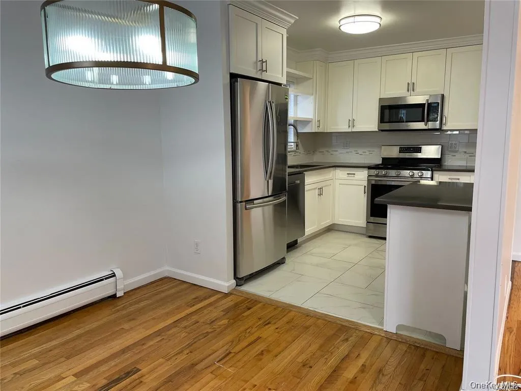 4321 212th Street, New York, NY, 3 Bedrooms Bedrooms, 6 Rooms Rooms,1 BathroomBathrooms,Residential Lease,Idx,212th,0,956094 4321 212th Street, New York, NY, 3 Bedrooms Bedrooms, 6 Rooms Rooms,1 BathroomBathrooms,Residential Lease,Idx,212th,0,956094