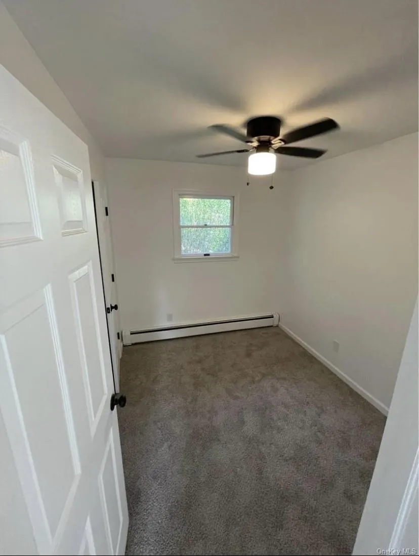 19 Salem Place, Babylon, NY, 3 Bedrooms Bedrooms, 5 Rooms Rooms,1 BathroomBathrooms,Residential Lease,For Rent,Salem,0,956102 19 Salem Place, Babylon, NY, 3 Bedrooms Bedrooms, 5 Rooms Rooms,1 BathroomBathrooms,Residential Lease,For Rent,Salem,0,956102
