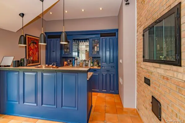 27 Tiana Road, Southampton, NY, 5 Bedrooms Bedrooms, 10 Rooms Rooms,5 BathroomsBathrooms,Residential Lease,For Rent,Tiana,0,956105 27 Tiana Road, Southampton, NY, 5 Bedrooms Bedrooms, 10 Rooms Rooms,5 BathroomsBathrooms,Residential Lease,For Rent,Tiana,0,956105