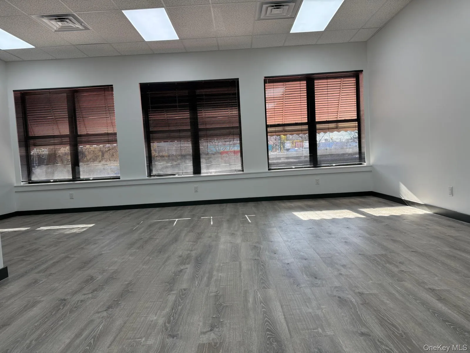 359 Saint Nicholas Avenue, New York, NY, ,Commercial Lease,For Rent,Saint Nicholas,0,956115 359 Saint Nicholas Avenue, New York, NY, ,Commercial Lease,For Rent,Saint Nicholas,0,956115