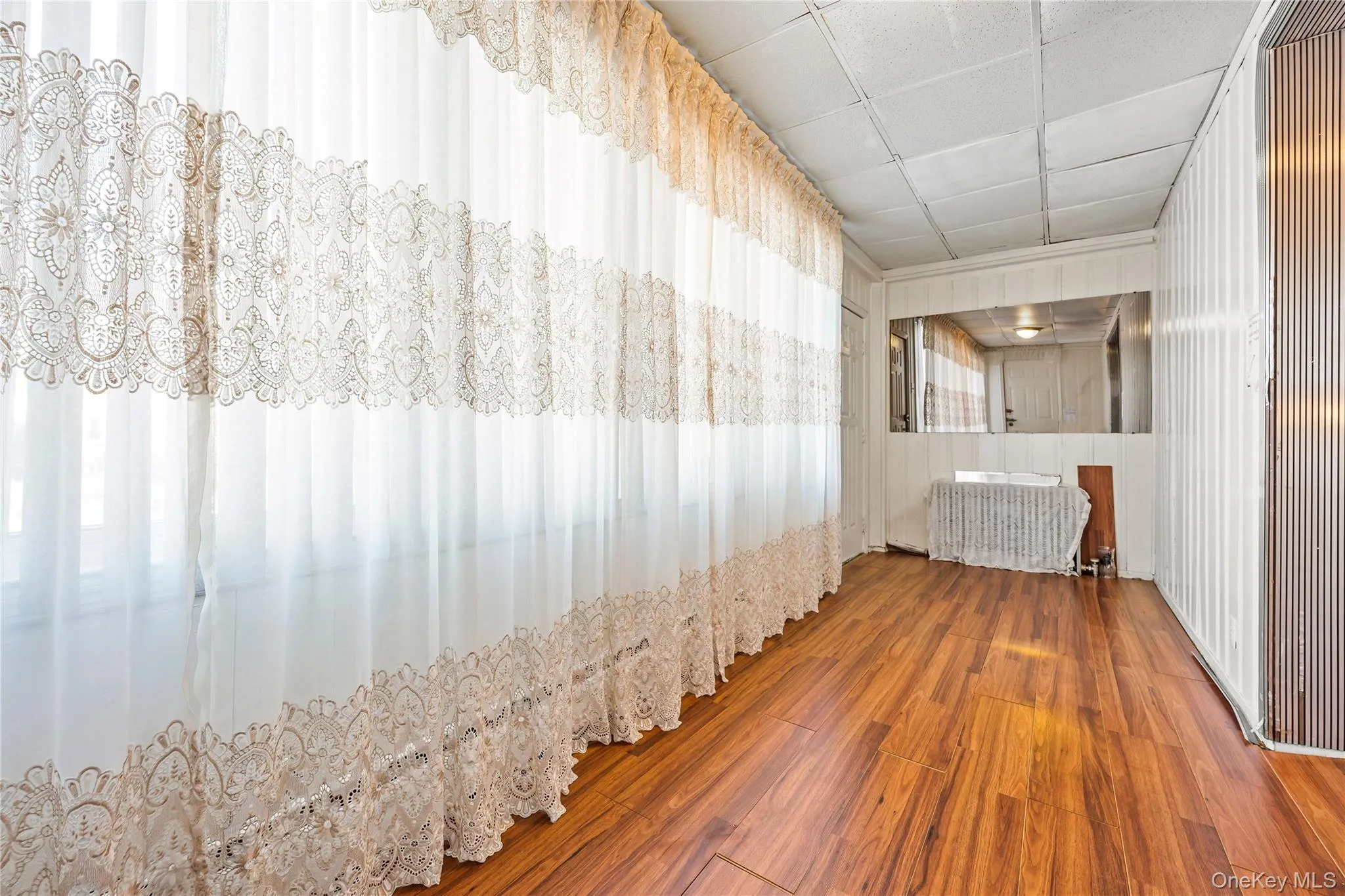 19512 Mc Laughlin Avenue, New York, NY, 4 Bedrooms Bedrooms, 12 Rooms Rooms,2 BathroomsBathrooms,Residential,For Rent,Mc Laughlin,0,956121 19512 Mc Laughlin Avenue, New York, NY, 4 Bedrooms Bedrooms, 12 Rooms Rooms,2 BathroomsBathrooms,Residential,For Rent,Mc Laughlin,0,956121