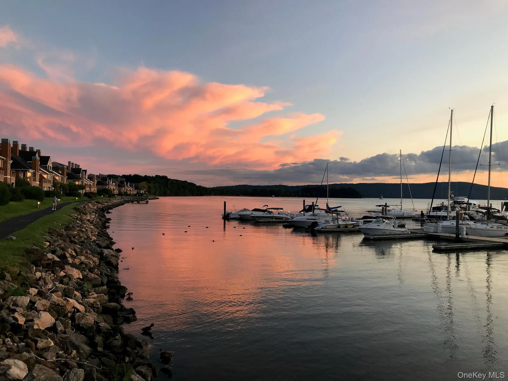 F-15 Half Moon Bay Marina, Cortlandt, NY, ,Residential,For Rent,Half Moon Bay Marina,0,956158 F-15 Half Moon Bay Marina, Cortlandt, NY, ,Residential,For Rent,Half Moon Bay Marina,0,956158