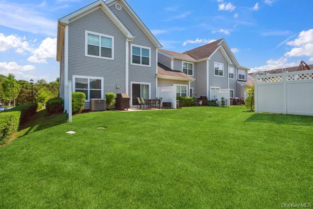 1 Willow Terrace, Brookhaven, NY, 3 Bedrooms Bedrooms, 8 Rooms Rooms,2 BathroomsBathrooms,Residential Lease,Idx,Willow,0,956212 1 Willow Terrace, Brookhaven, NY, 3 Bedrooms Bedrooms, 8 Rooms Rooms,2 BathroomsBathrooms,Residential Lease,Idx,Willow,0,956212