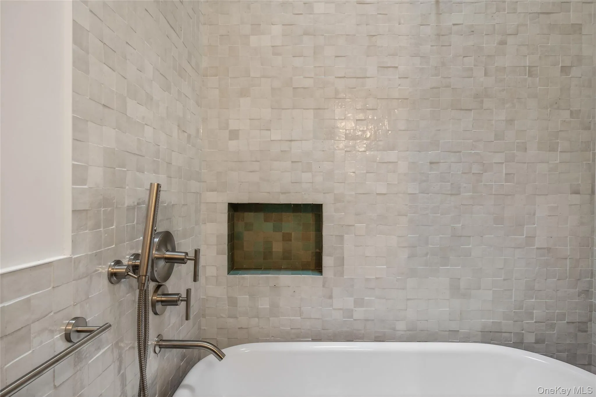 316 Wall Street, Kingston, NY, 3 Bedrooms Bedrooms, 5 Rooms Rooms,2 BathroomsBathrooms,Residential Lease,For Rent,Wall,0,956218 316 Wall Street, Kingston, NY, 3 Bedrooms Bedrooms, 5 Rooms Rooms,2 BathroomsBathrooms,Residential Lease,For Rent,Wall,0,956218