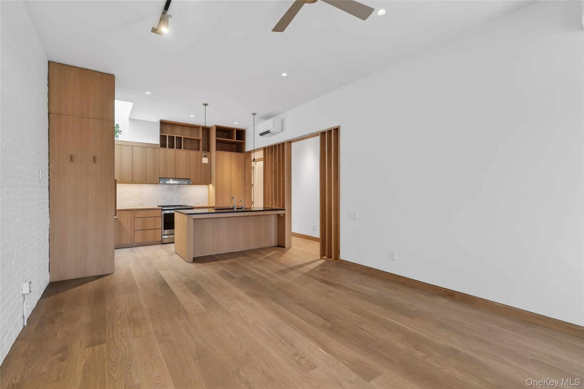 316 Wall Street, Kingston, NY, 3 Bedrooms Bedrooms, 5 Rooms Rooms,2 BathroomsBathrooms,Residential Lease,For Rent,Wall,0,956218 316 Wall Street, Kingston, NY, 3 Bedrooms Bedrooms, 5 Rooms Rooms,2 BathroomsBathrooms,Residential Lease,For Rent,Wall,0,956218