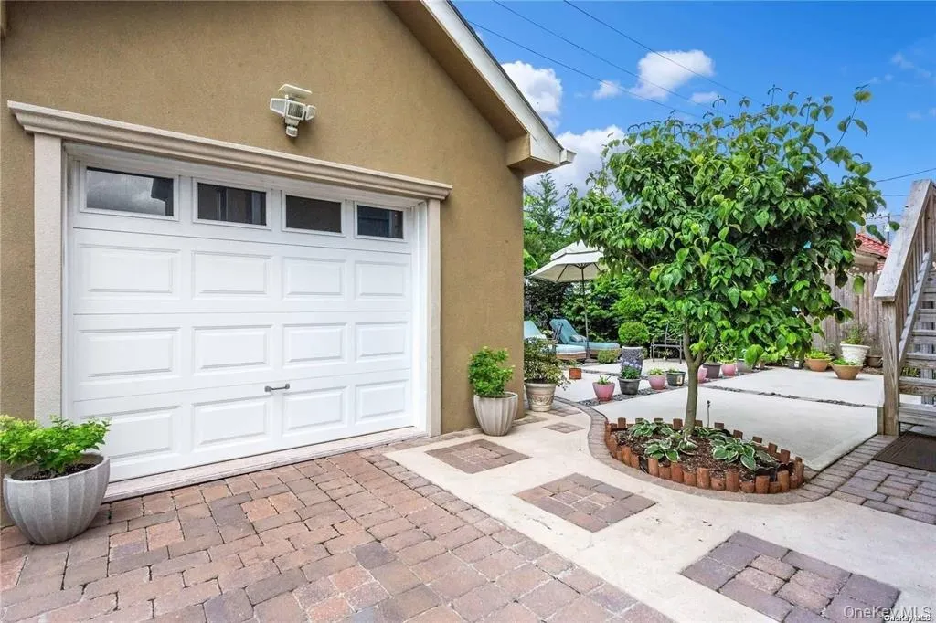 225 Walnut Street, Long Beach, NY, 3 Bedrooms Bedrooms, 12 Rooms Rooms,2 BathroomsBathrooms,Residential Lease,For Rent,Walnut,0,956220 225 Walnut Street, Long Beach, NY, 3 Bedrooms Bedrooms, 12 Rooms Rooms,2 BathroomsBathrooms,Residential Lease,For Rent,Walnut,0,956220