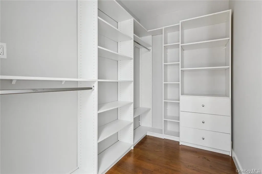 225 Walnut Street, Long Beach, NY, 3 Bedrooms Bedrooms, 12 Rooms Rooms,2 BathroomsBathrooms,Residential Lease,For Rent,Walnut,0,956220 225 Walnut Street, Long Beach, NY, 3 Bedrooms Bedrooms, 12 Rooms Rooms,2 BathroomsBathrooms,Residential Lease,For Rent,Walnut,0,956220