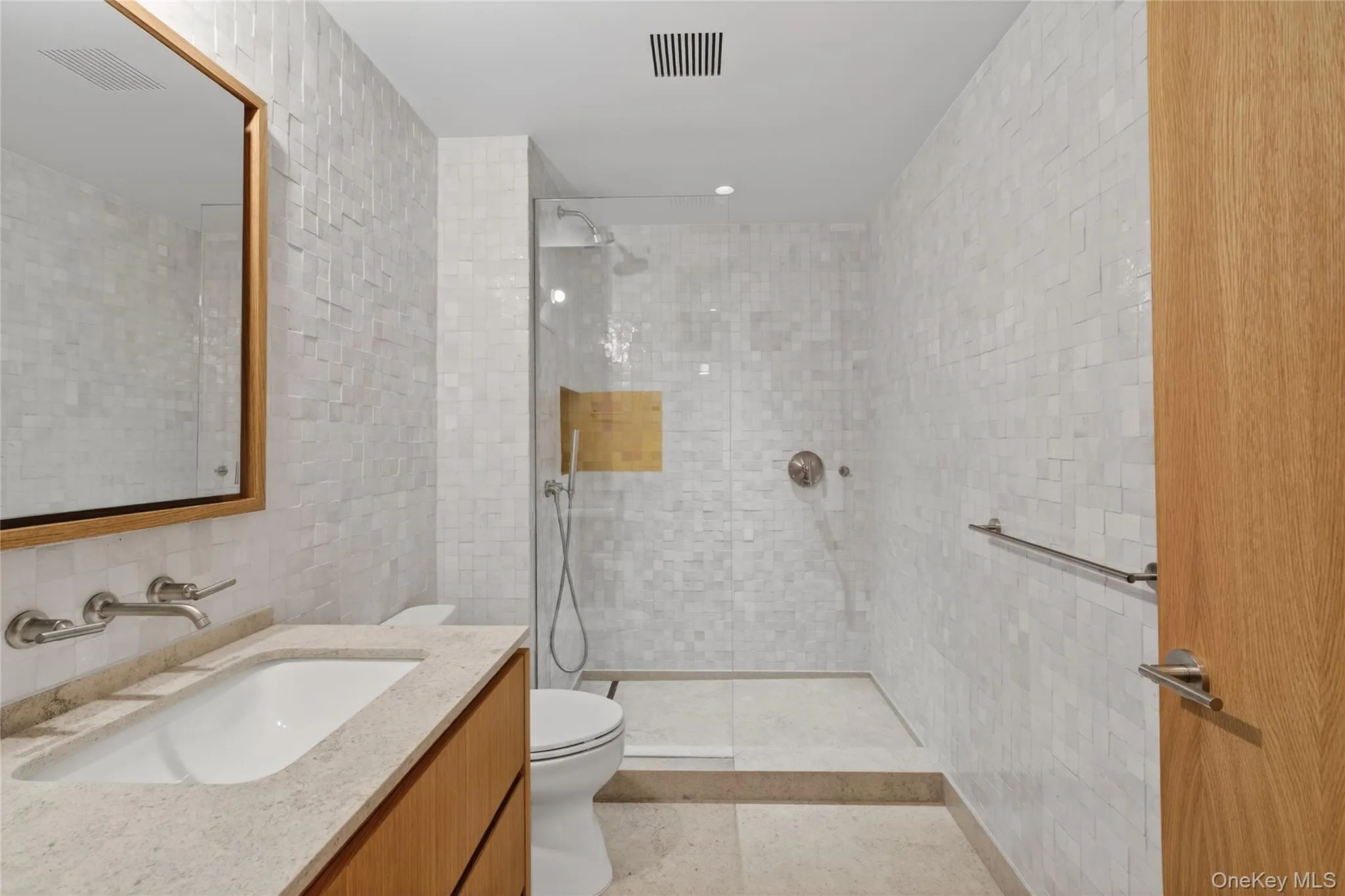 316 Wall Street, Kingston, NY, 2 Bedrooms Bedrooms, 5 Rooms Rooms,2 BathroomsBathrooms,Residential Lease,For Rent,Wall,0,956242 316 Wall Street, Kingston, NY, 2 Bedrooms Bedrooms, 5 Rooms Rooms,2 BathroomsBathrooms,Residential Lease,For Rent,Wall,0,956242