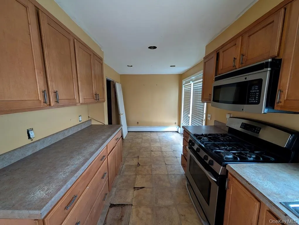 219 Elm Road, Carmel, NY, 3 Bedrooms Bedrooms, 5 Rooms Rooms,2 BathroomsBathrooms,Residential,For Rent,Elm,0,956253 219 Elm Road, Carmel, NY, 3 Bedrooms Bedrooms, 5 Rooms Rooms,2 BathroomsBathrooms,Residential,For Rent,Elm,0,956253