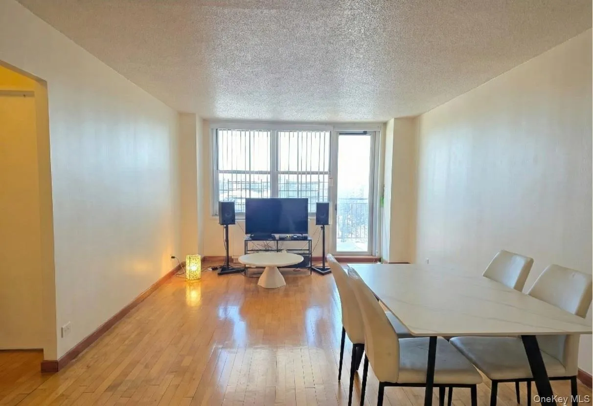 41-40 Union Street, New York, NY, 1 Bedroom Bedrooms, 5 Rooms Rooms,1 BathroomBathrooms,Residential Lease,For Rent,Union,0,956302 41-40 Union Street, New York, NY, 1 Bedroom Bedrooms, 5 Rooms Rooms,1 BathroomBathrooms,Residential Lease,For Rent,Union,0,956302