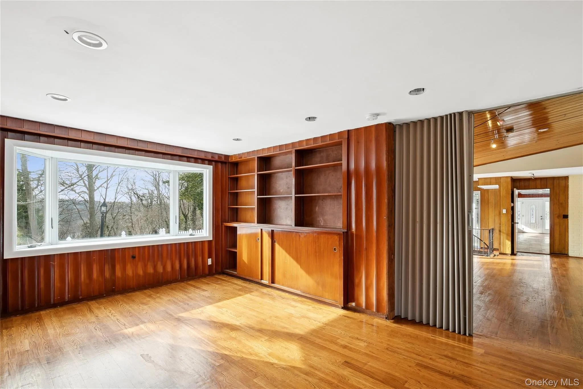 549 Woodbury Road, Huntington, NY, 5 Bedrooms Bedrooms, 13 Rooms Rooms,5 BathroomsBathrooms,Residential,For Rent,Woodbury,0,956316 549 Woodbury Road, Huntington, NY, 5 Bedrooms Bedrooms, 13 Rooms Rooms,5 BathroomsBathrooms,Residential,For Rent,Woodbury,0,956316