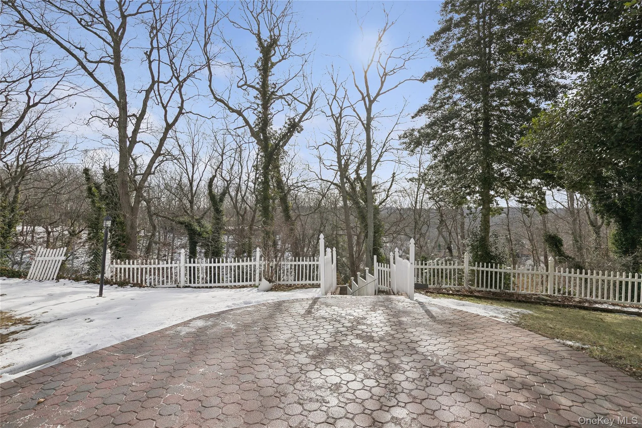 549 Woodbury Road, Huntington, NY, 5 Bedrooms Bedrooms, 13 Rooms Rooms,5 BathroomsBathrooms,Residential,For Rent,Woodbury,0,956316 549 Woodbury Road, Huntington, NY, 5 Bedrooms Bedrooms, 13 Rooms Rooms,5 BathroomsBathrooms,Residential,For Rent,Woodbury,0,956316
