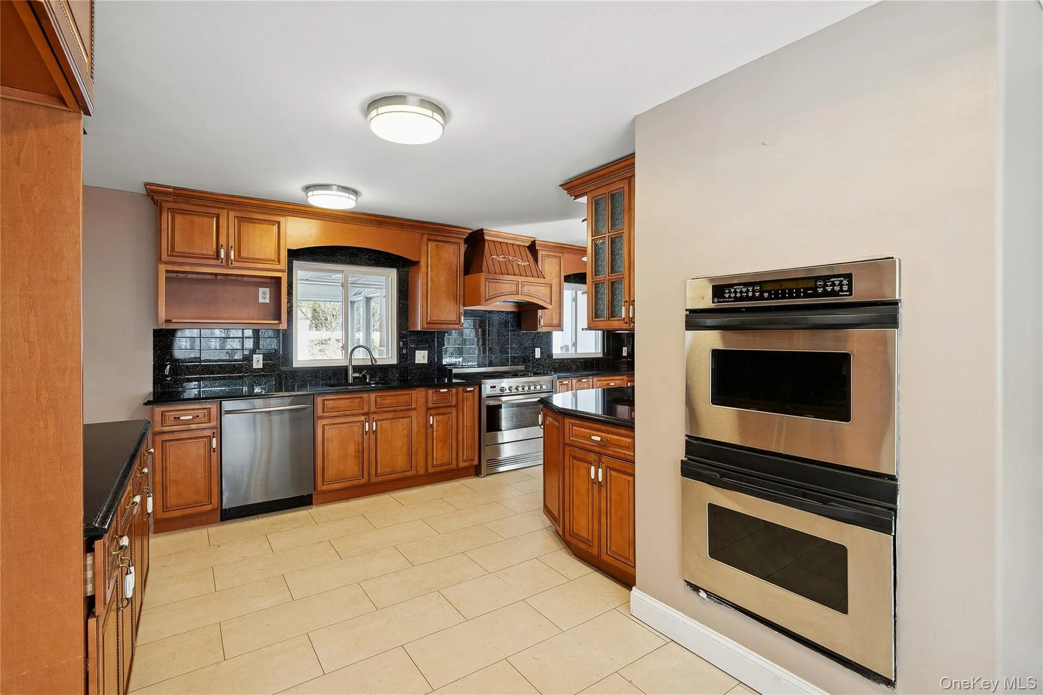 549 Woodbury Road, Huntington, NY, 5 Bedrooms Bedrooms, 13 Rooms Rooms,5 BathroomsBathrooms,Residential,For Rent,Woodbury,0,956316 549 Woodbury Road, Huntington, NY, 5 Bedrooms Bedrooms, 13 Rooms Rooms,5 BathroomsBathrooms,Residential,For Rent,Woodbury,0,956316