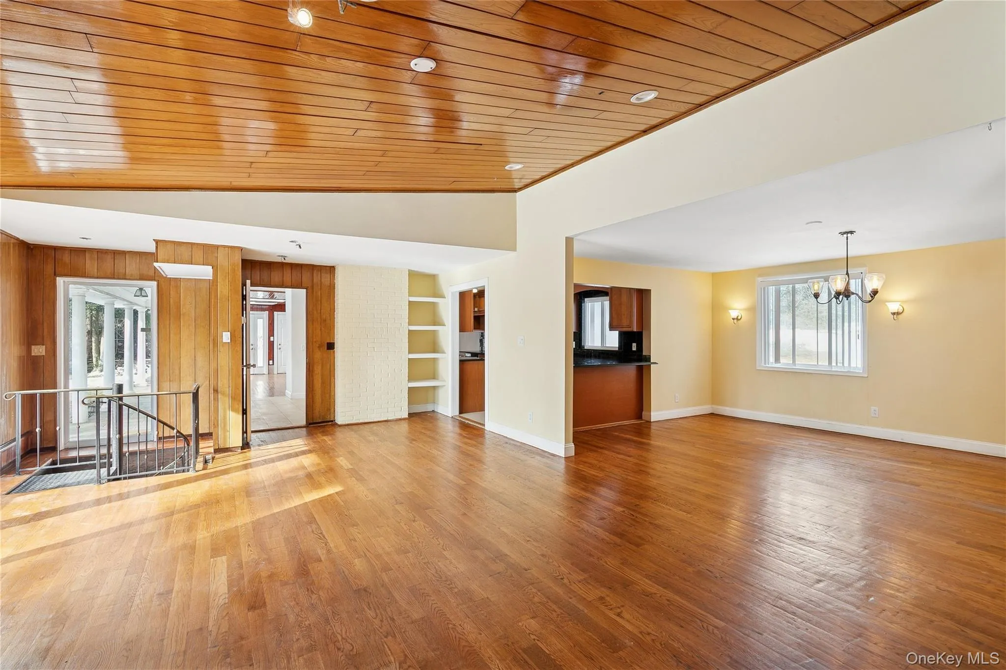 549 Woodbury Road, Huntington, NY, 5 Bedrooms Bedrooms, 13 Rooms Rooms,5 BathroomsBathrooms,Residential,For Rent,Woodbury,0,956316 549 Woodbury Road, Huntington, NY, 5 Bedrooms Bedrooms, 13 Rooms Rooms,5 BathroomsBathrooms,Residential,For Rent,Woodbury,0,956316