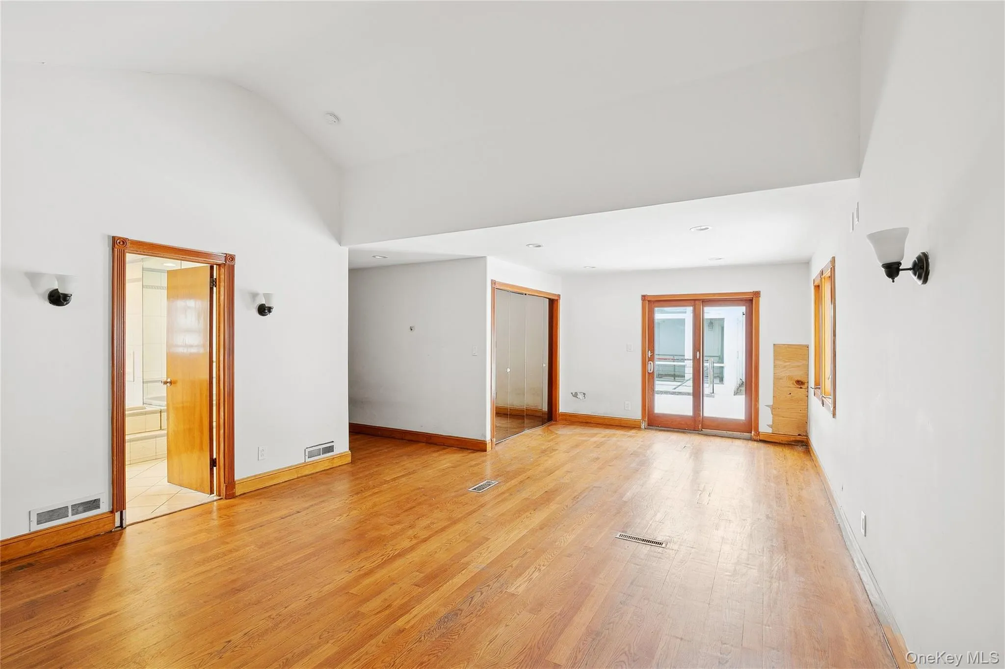 549 Woodbury Road, Huntington, NY, 5 Bedrooms Bedrooms, 13 Rooms Rooms,5 BathroomsBathrooms,Residential,For Rent,Woodbury,0,956316 549 Woodbury Road, Huntington, NY, 5 Bedrooms Bedrooms, 13 Rooms Rooms,5 BathroomsBathrooms,Residential,For Rent,Woodbury,0,956316