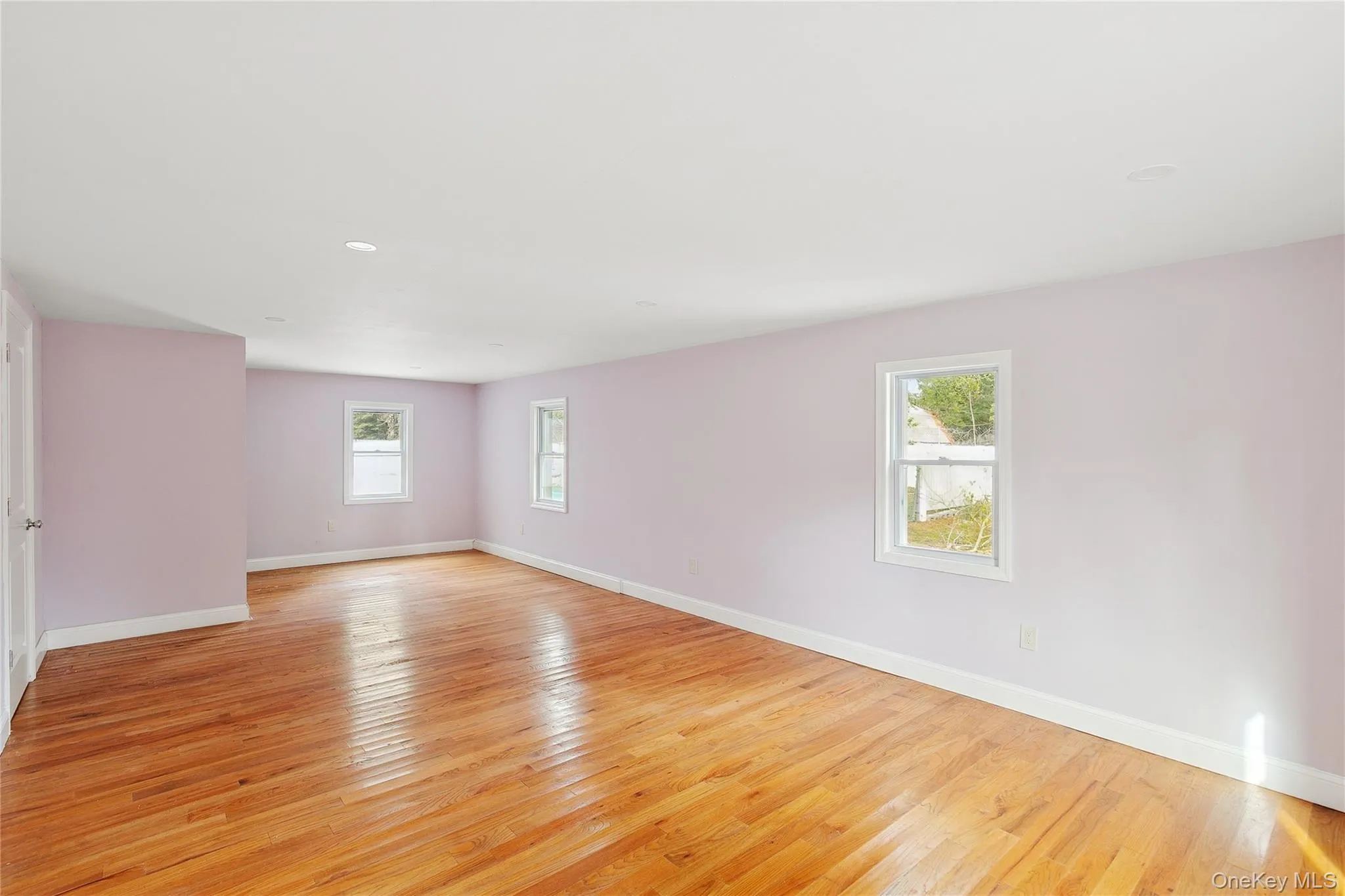 549 Woodbury Road, Huntington, NY, 5 Bedrooms Bedrooms, 13 Rooms Rooms,5 BathroomsBathrooms,Residential,For Rent,Woodbury,0,956316 549 Woodbury Road, Huntington, NY, 5 Bedrooms Bedrooms, 13 Rooms Rooms,5 BathroomsBathrooms,Residential,For Rent,Woodbury,0,956316