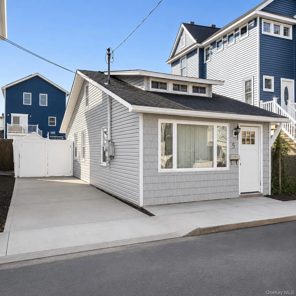 5 James Street, Hempstead, NY, 2 Bedrooms Bedrooms, 5 Rooms Rooms,1 BathroomBathrooms,Residential,For Rent,James,0,956326 5 James Street, Hempstead, NY, 2 Bedrooms Bedrooms, 5 Rooms Rooms,1 BathroomBathrooms,Residential,For Rent,James,0,956326