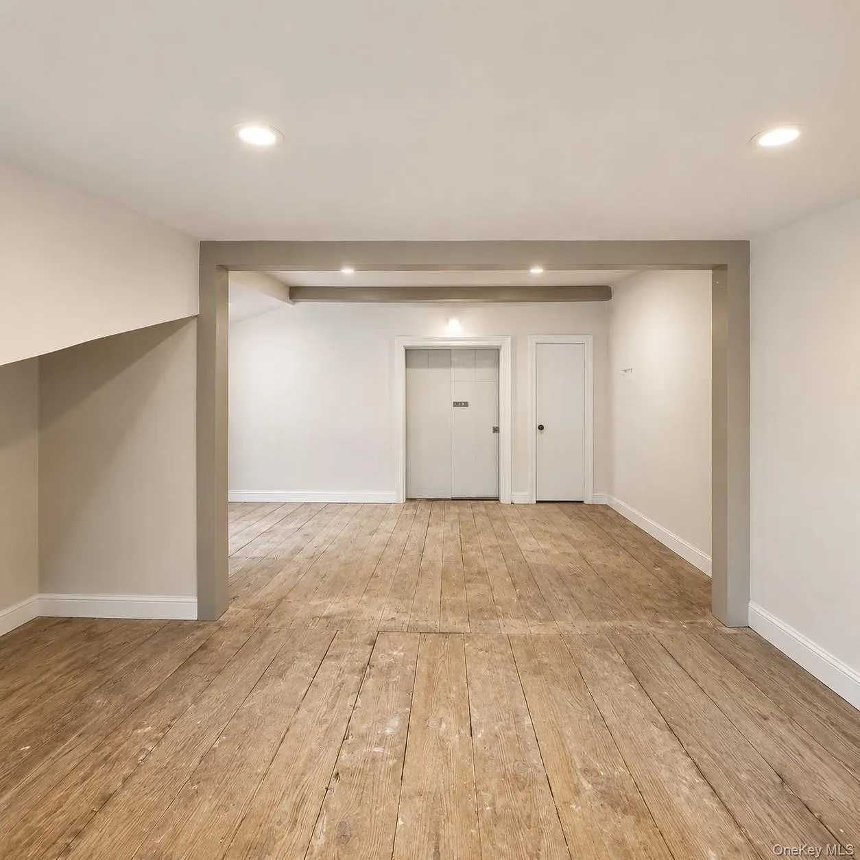 5 James Street, Hempstead, NY, 2 Bedrooms Bedrooms, 5 Rooms Rooms,1 BathroomBathrooms,Residential,For Rent,James,0,956326 5 James Street, Hempstead, NY, 2 Bedrooms Bedrooms, 5 Rooms Rooms,1 BathroomBathrooms,Residential,For Rent,James,0,956326