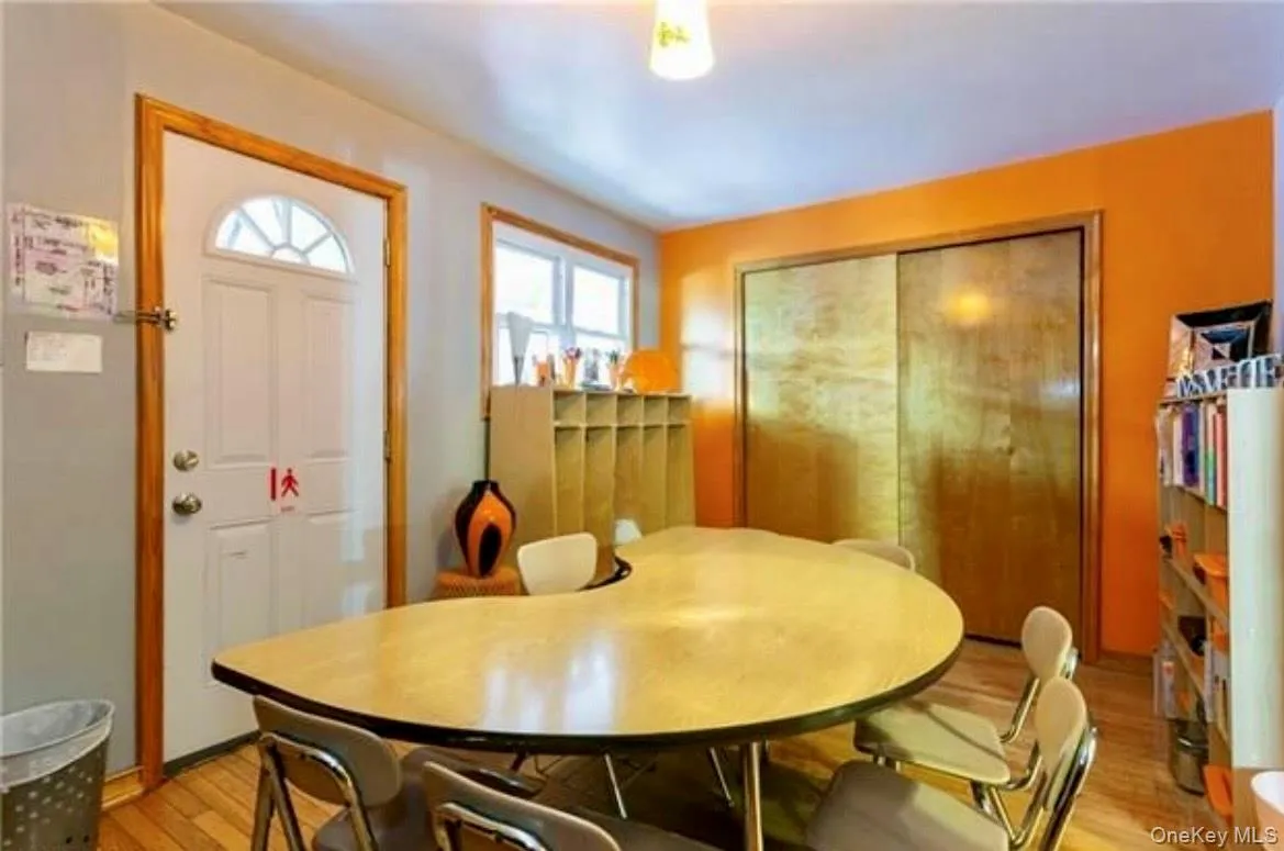 133 195th Street, New York, NY, 3 Bedrooms Bedrooms, 7 Rooms Rooms,3 BathroomsBathrooms,Residential,For Rent,195th,0,956334 133 195th Street, New York, NY, 3 Bedrooms Bedrooms, 7 Rooms Rooms,3 BathroomsBathrooms,Residential,For Rent,195th,0,956334